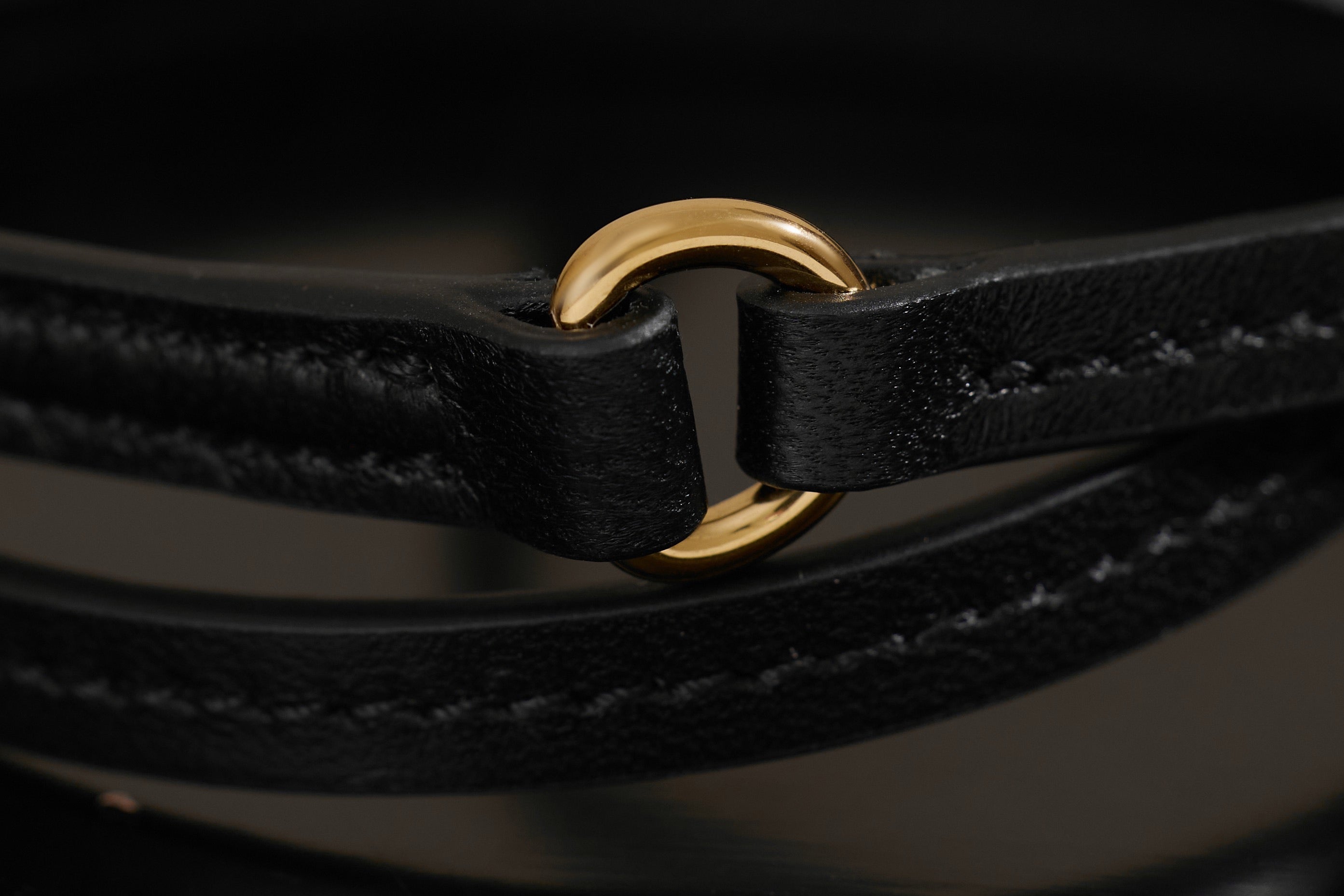 미우미우 완더 마테라쎄 나파 가죽 호보 미니 백