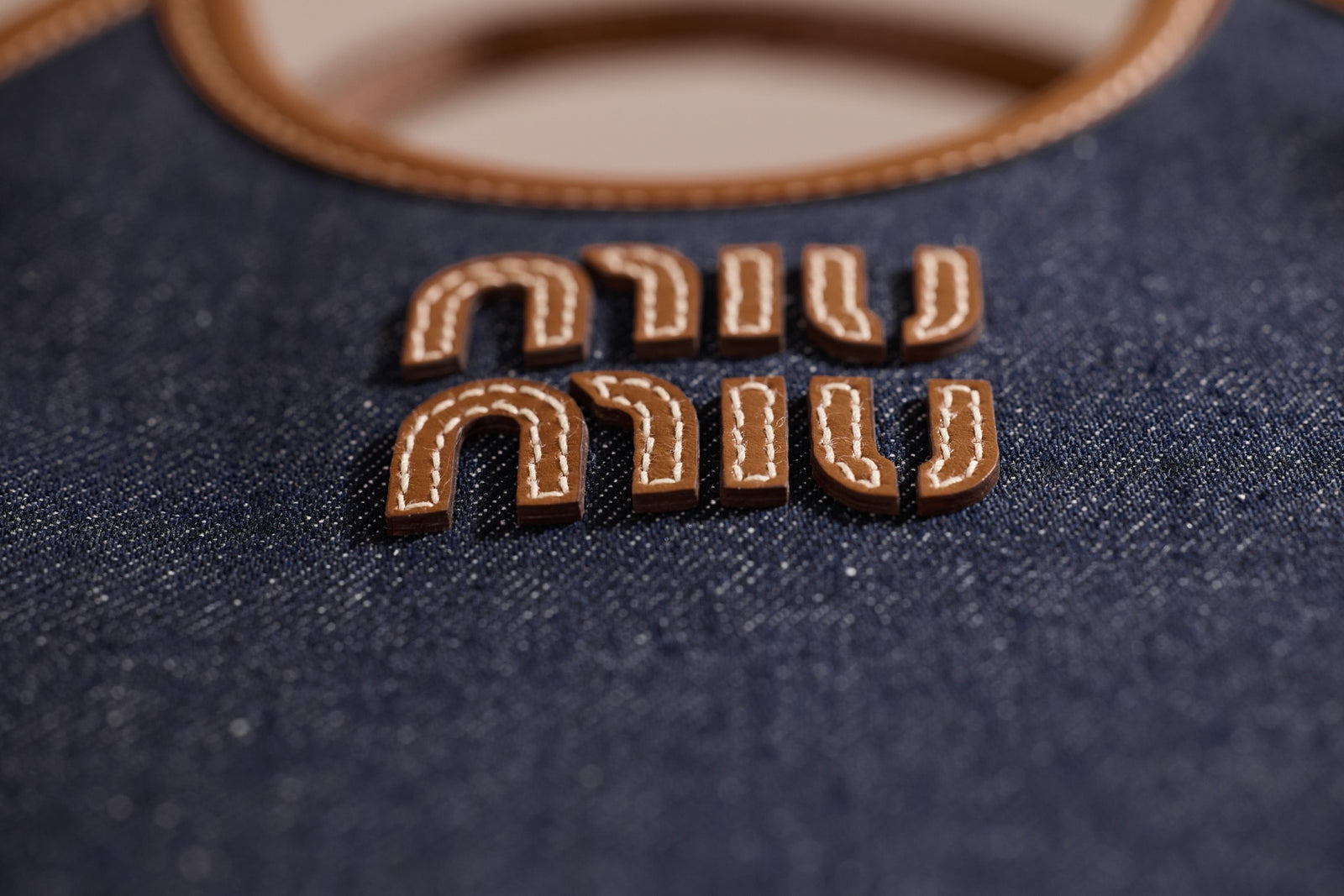 미우미우 아이비 데님 핸드백 블루 브랜디