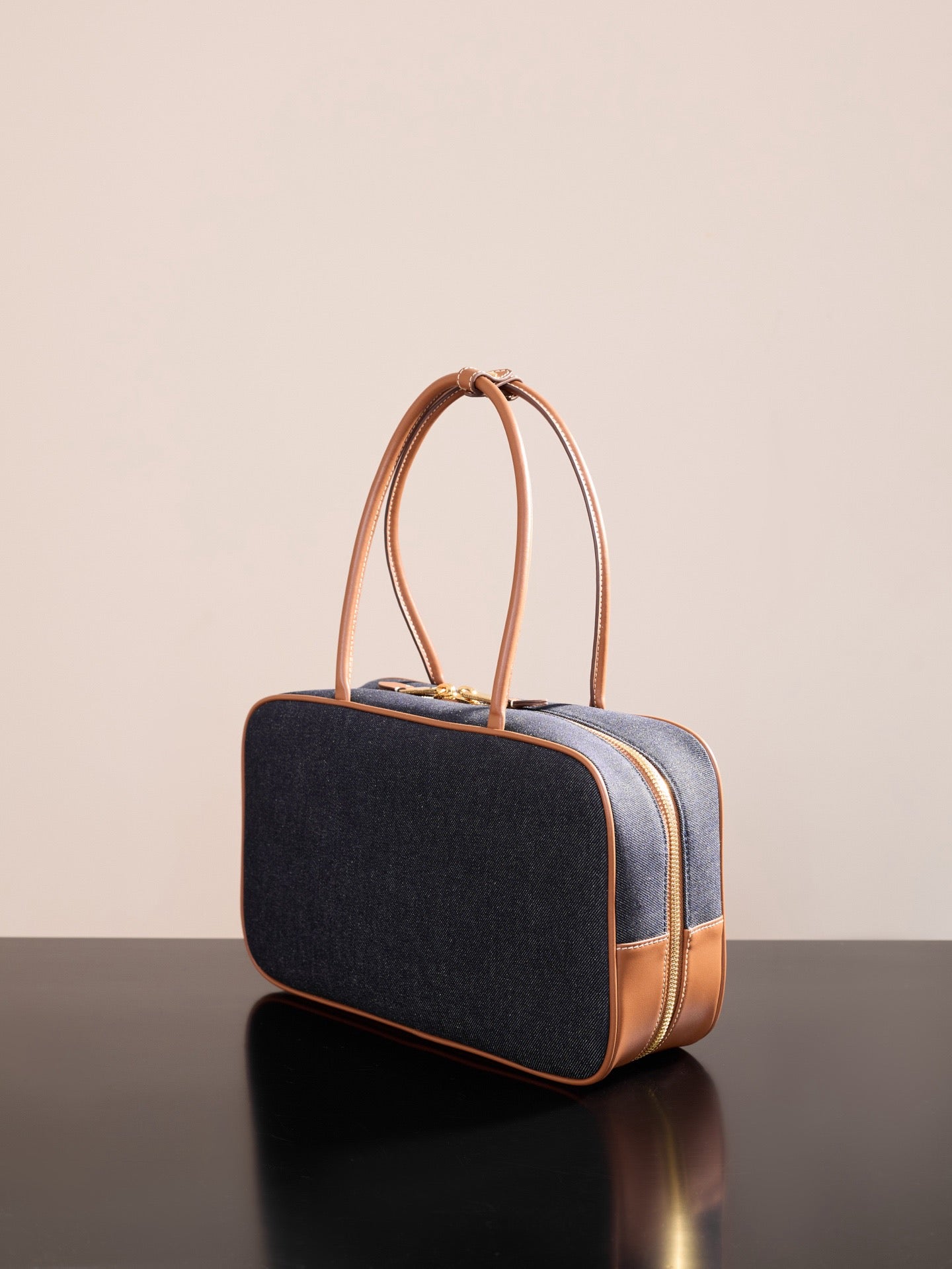 미우미우 보 데님 백 라지