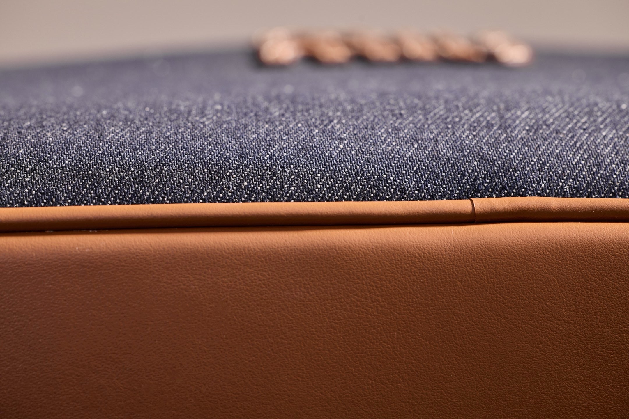 미우미우 보 데님 백 라지