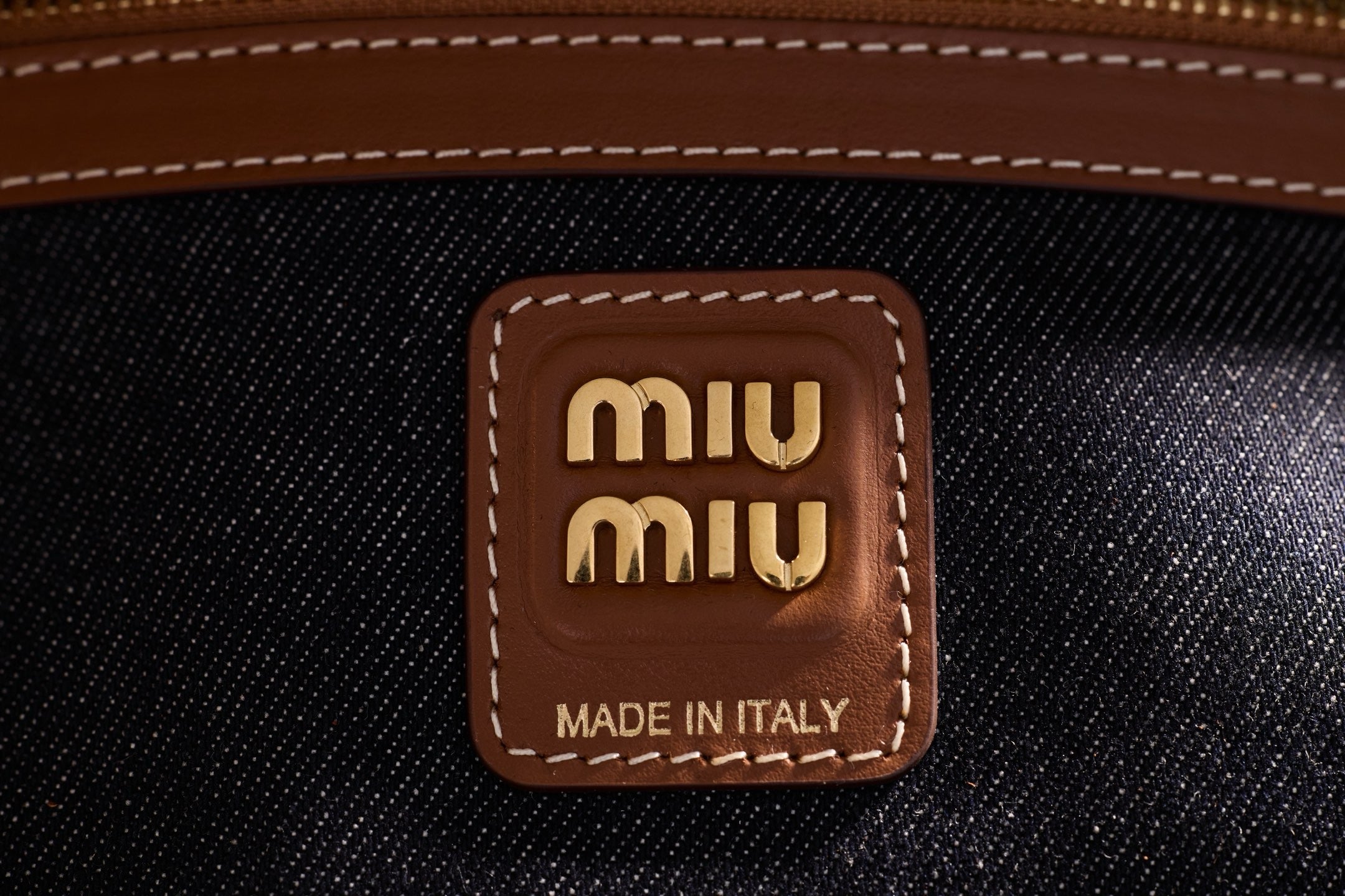 미우미우 보 데님 백 라지