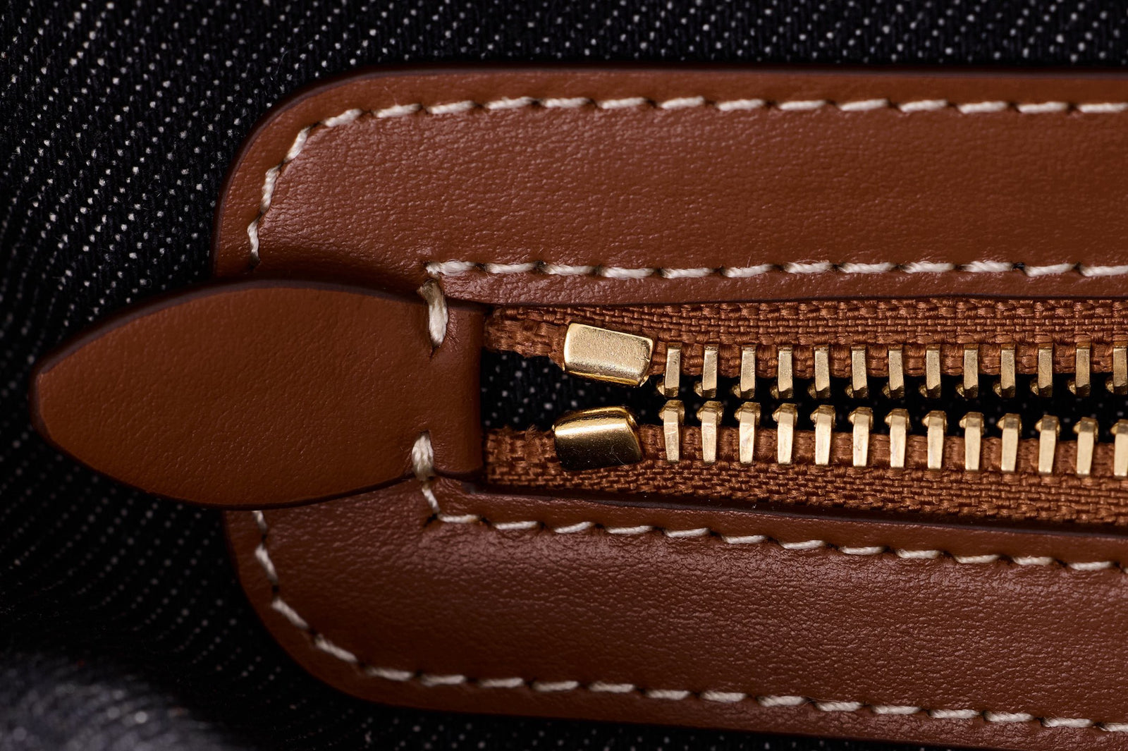 미우미우 보 데님 백 라지