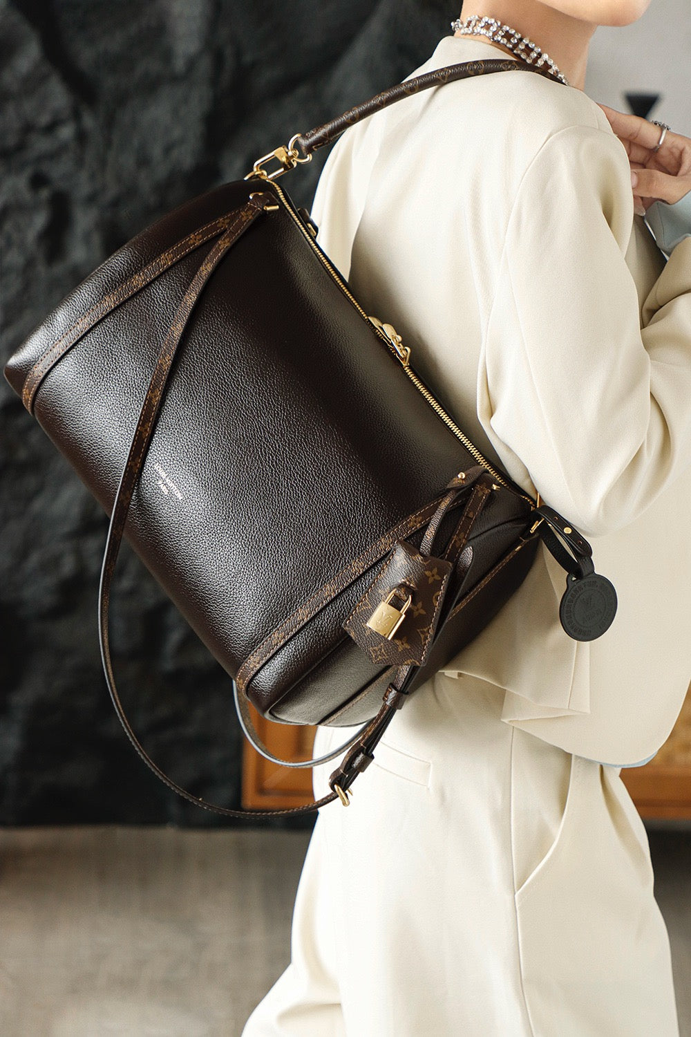 루이비통 익스프레스백 MM