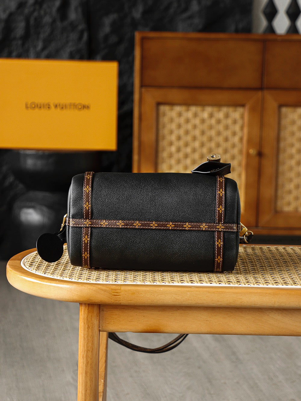 루이비통 익스프레스백 PM