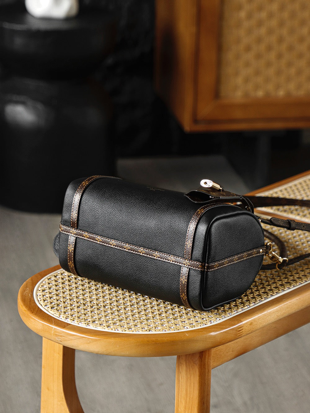 루이비통 익스프레스백 PM