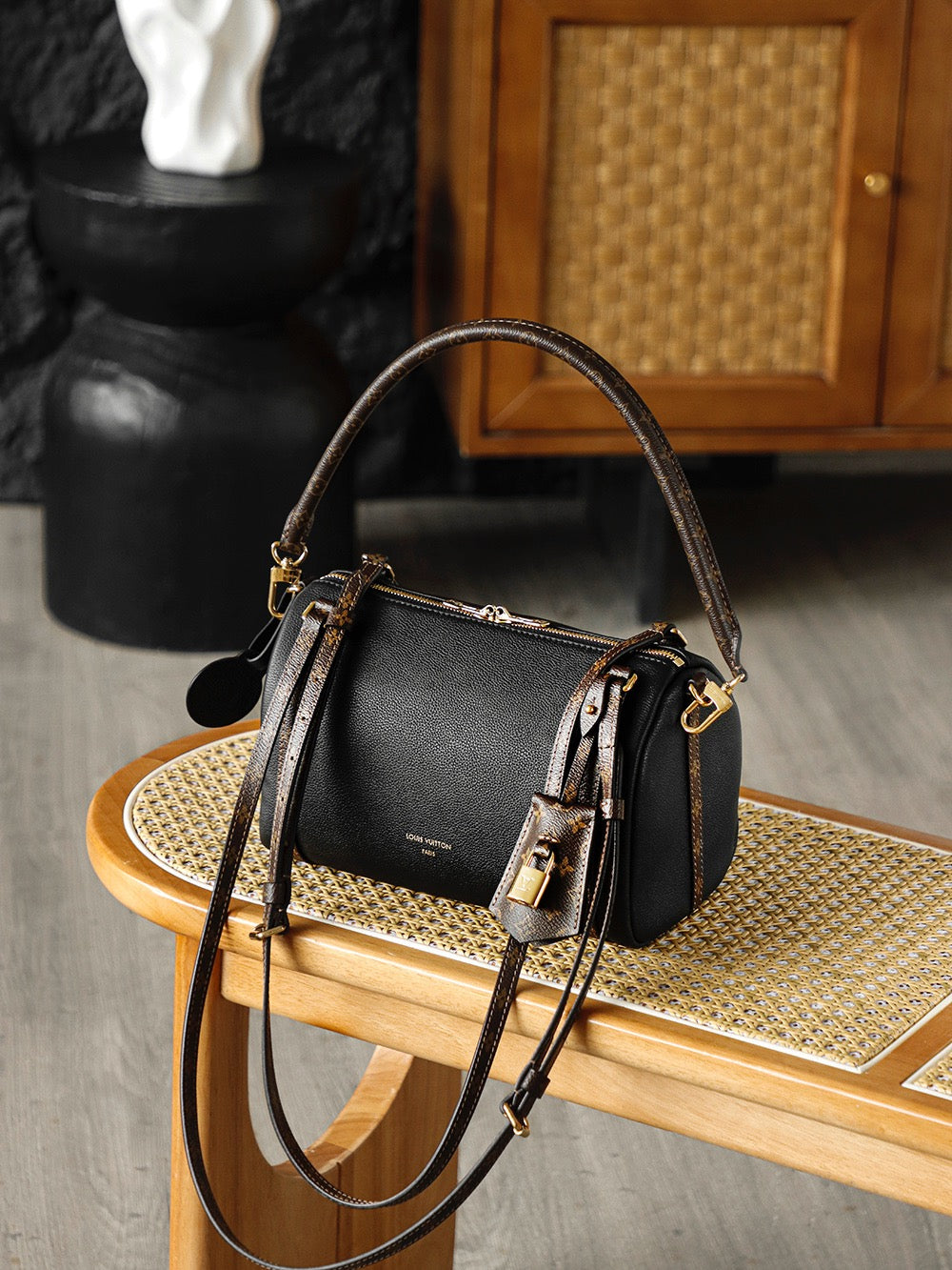 루이비통 익스프레스백 PM