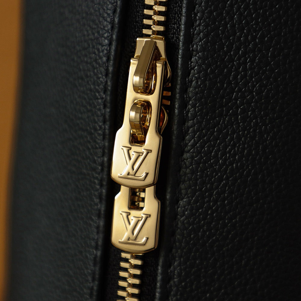 루이비통 익스프레스백 PM