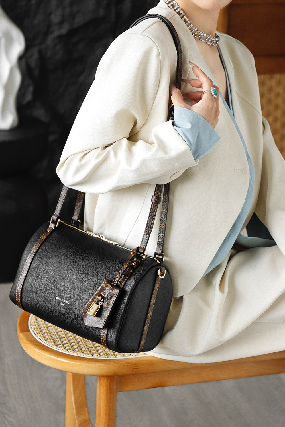 루이비통 익스프레스백 PM