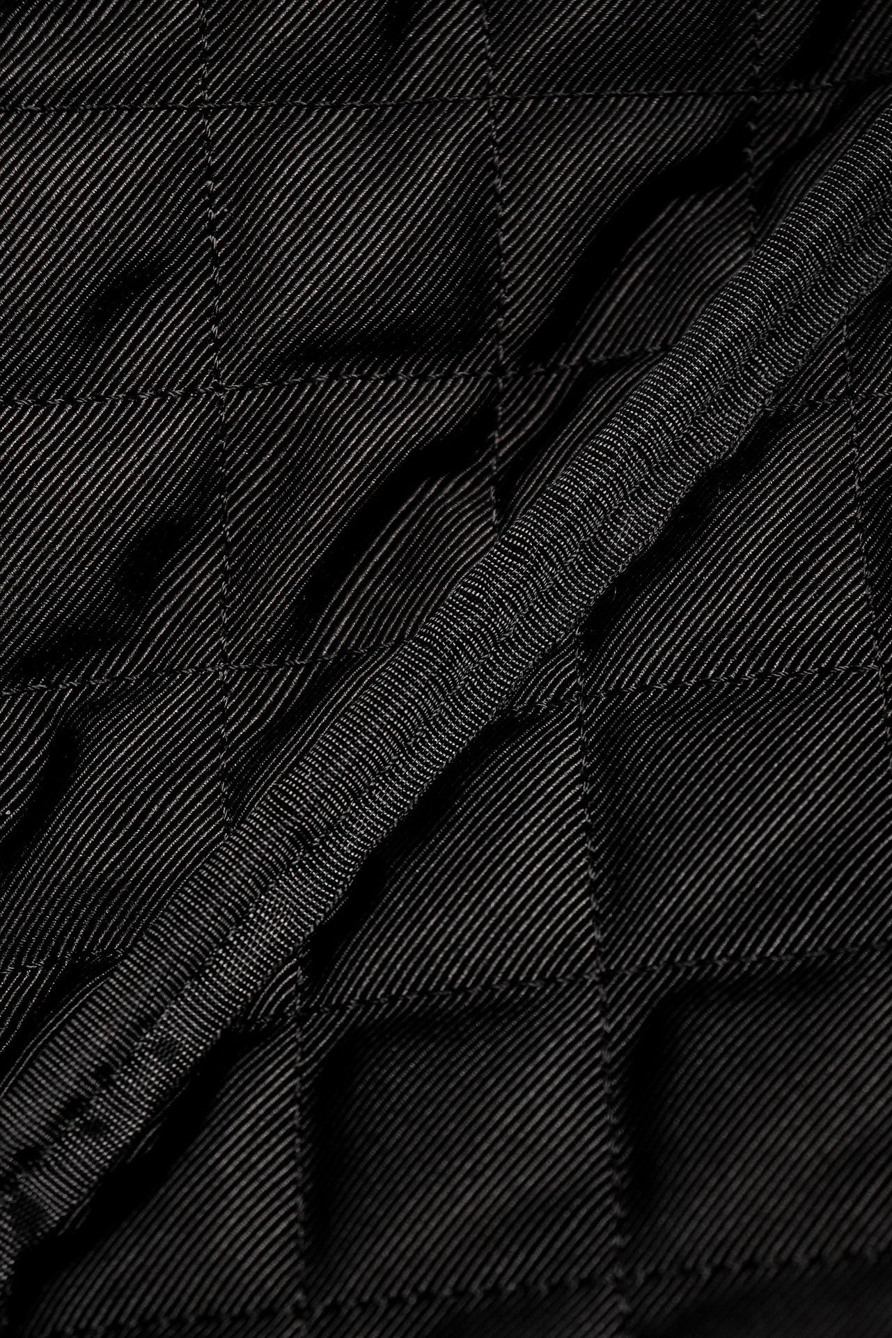 생로랑 퀼티드 레더 ES 자이언트 트래블백 블랙