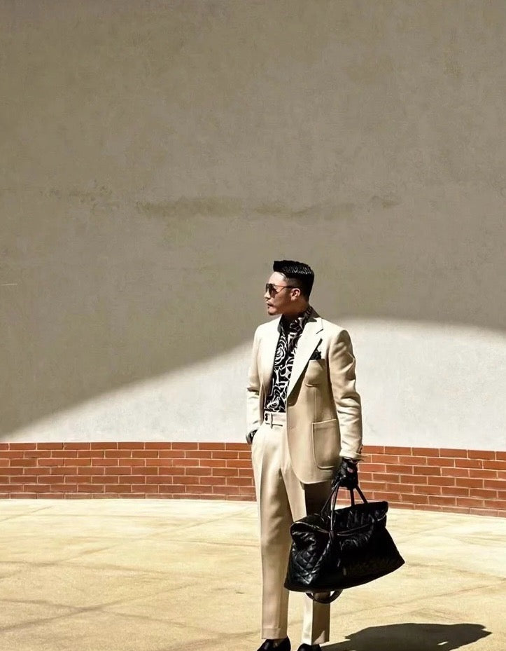 생로랑 퀼티드 레더 ES 자이언트 트래블백 블랙