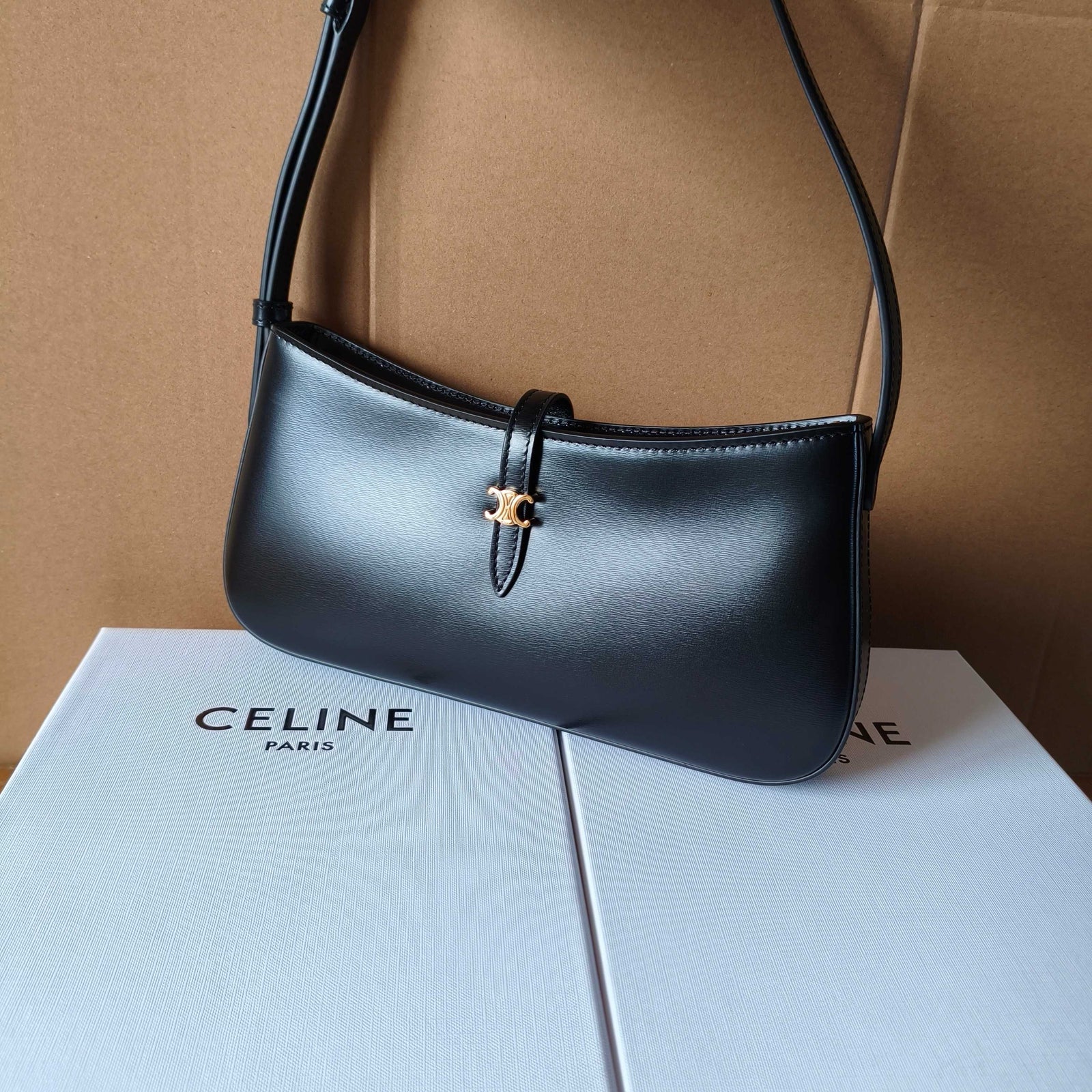 셀린느 티나 숄더백 트리옹프 캔버스 블랙