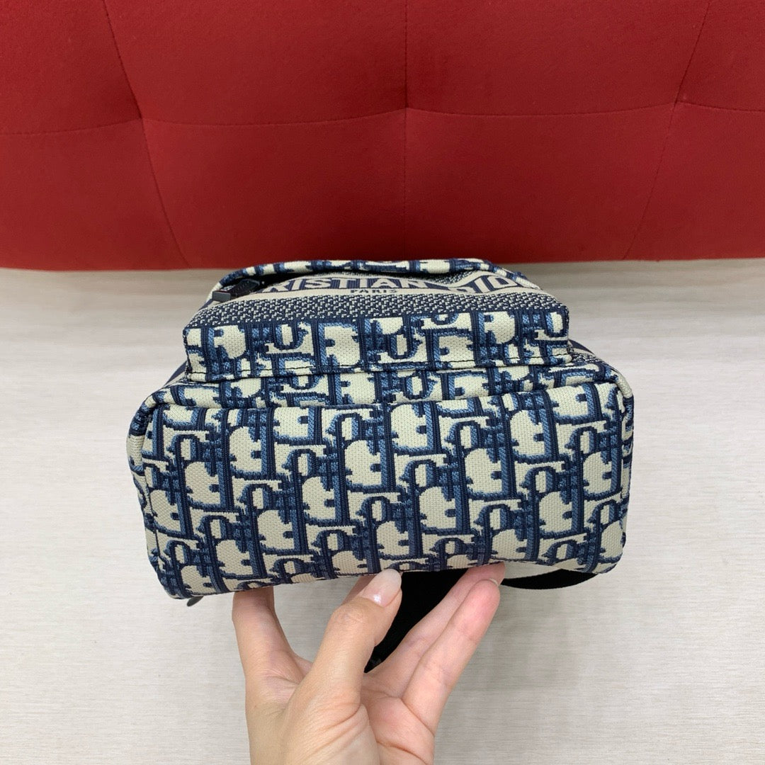 디올 트래블 백팩 블루 디올 오블리크 자카드