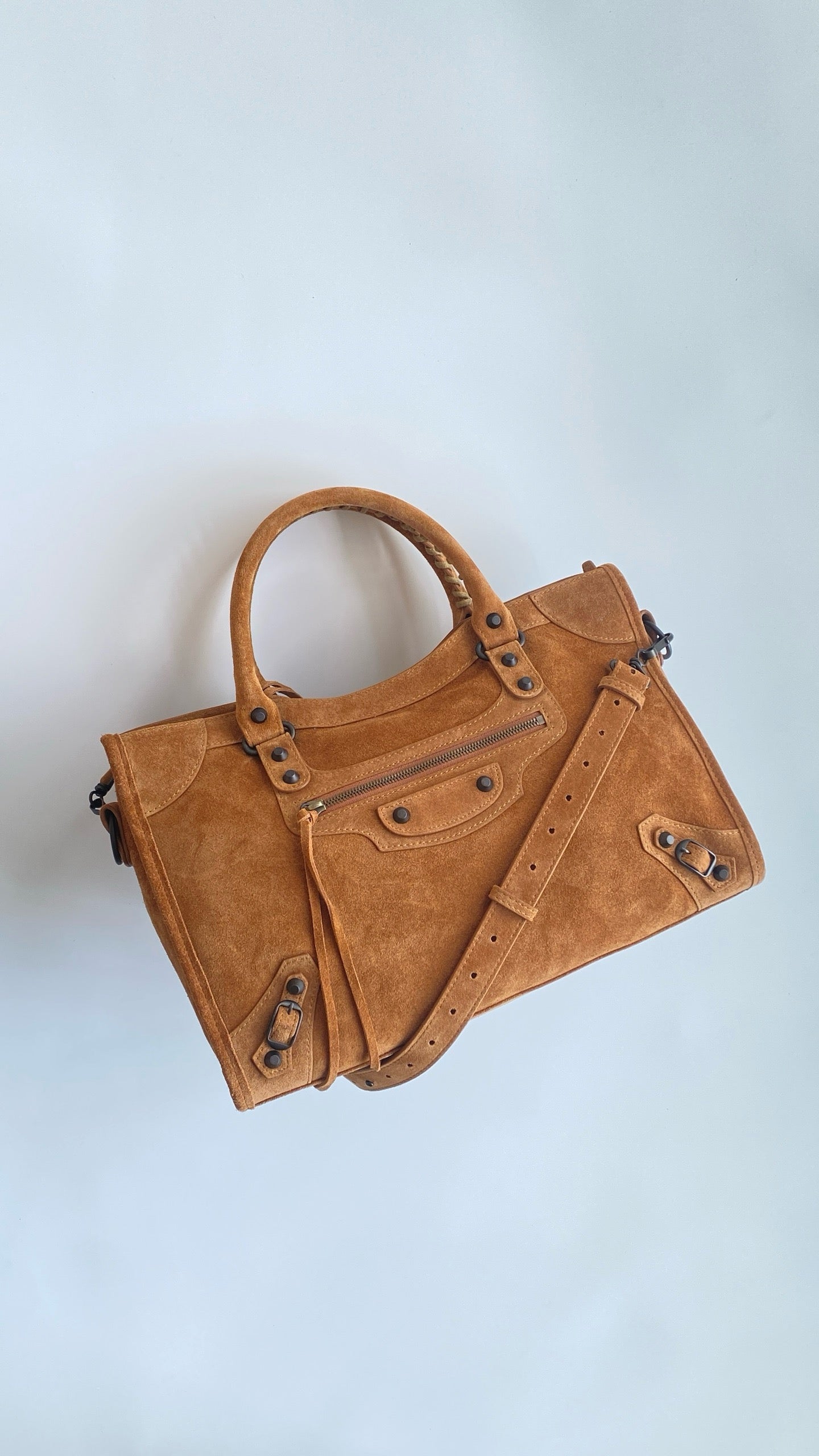 발렌시아가 여성 르 시티 백 미디움 스웨이드 카프스킨