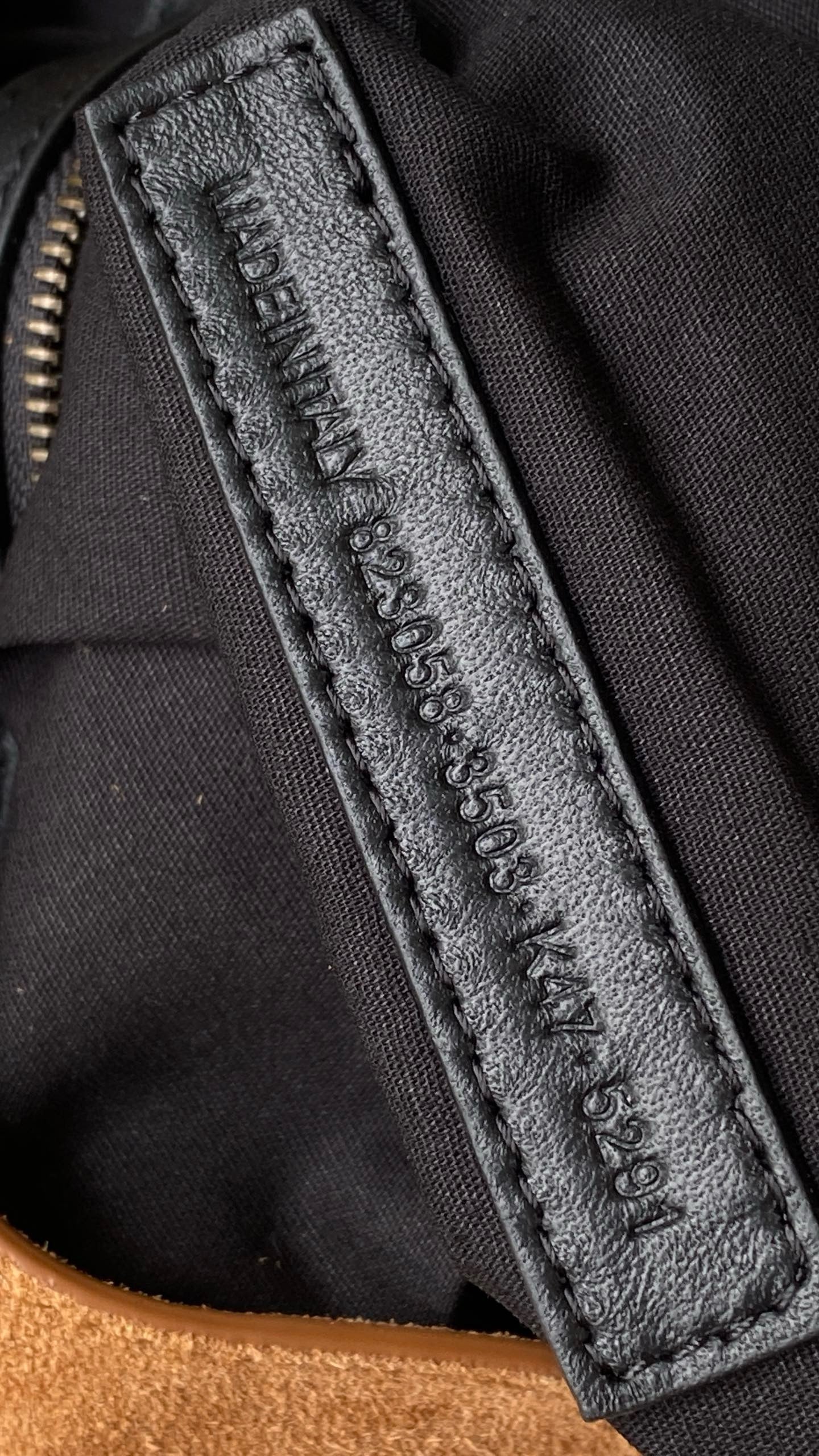 발렌시아가 여성 르 시티 백 미디움 스웨이드 카프스킨