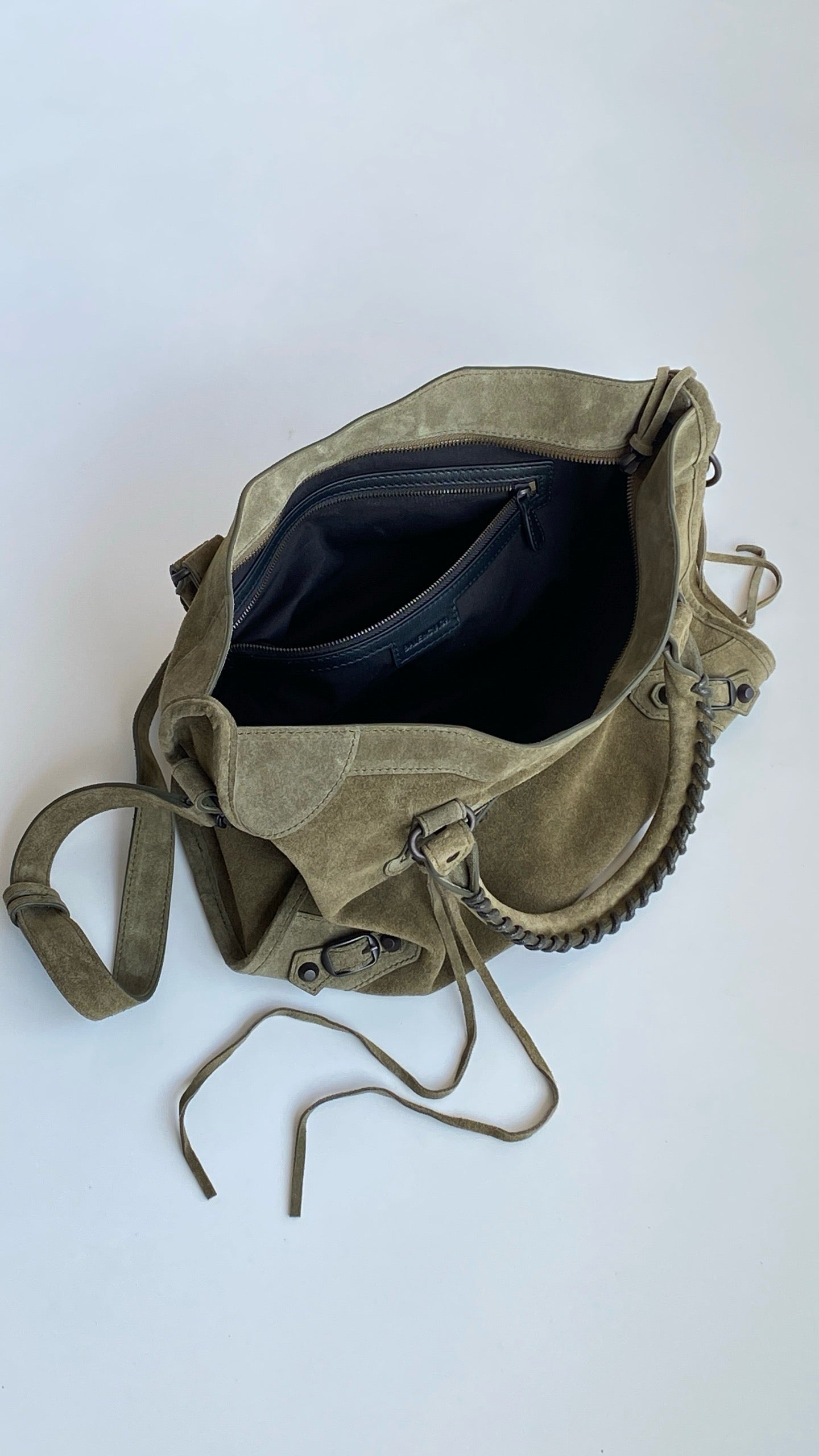 발렌시아가 여성 르 시티 백 미디움 스웨이드 카프스킨