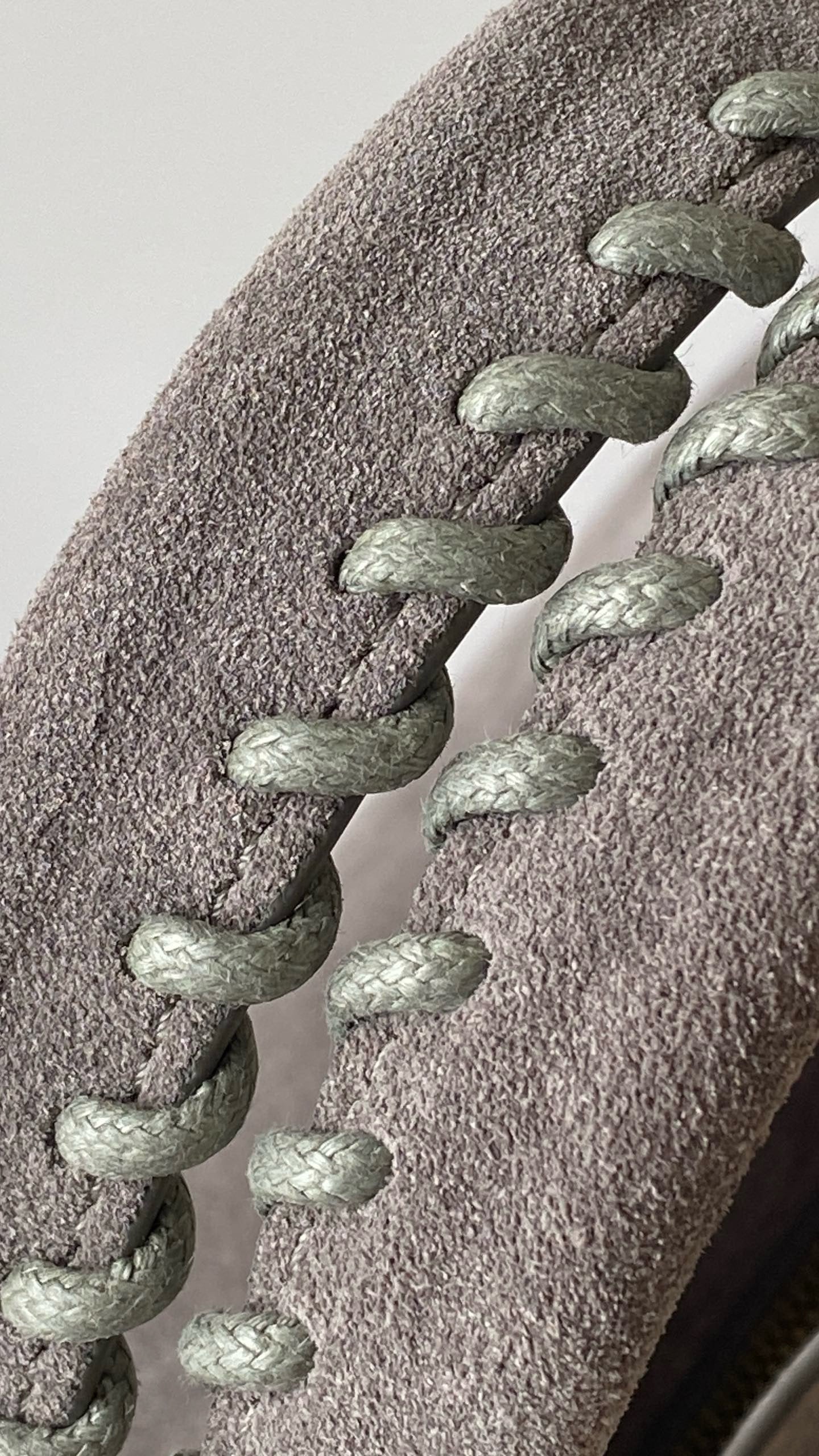 발렌시아가 여성 르 시티 백 미디움 스웨이드 카프스킨