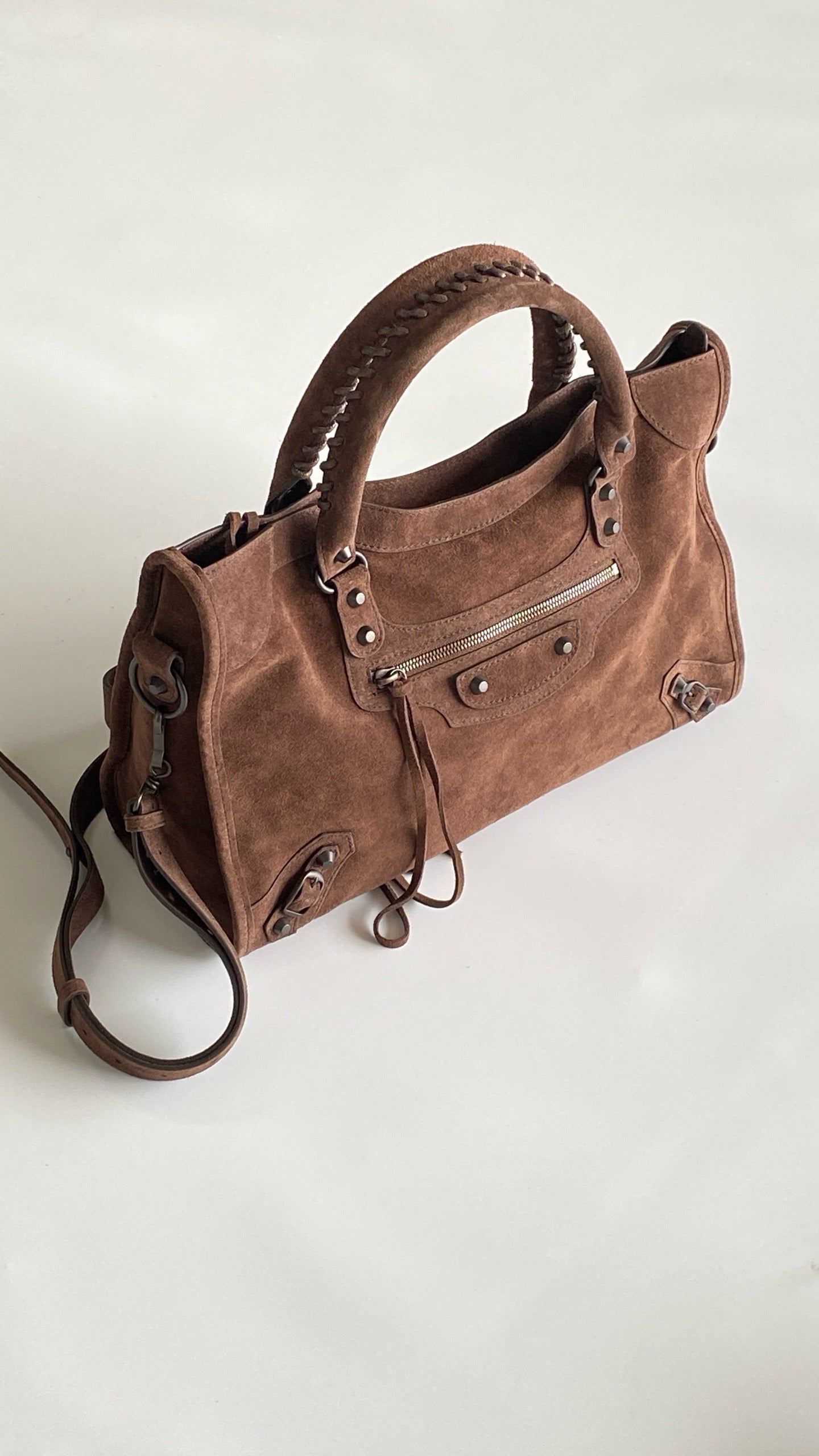 발렌시아가 여성 르 시티 백 미디움 스웨이드 카프스킨