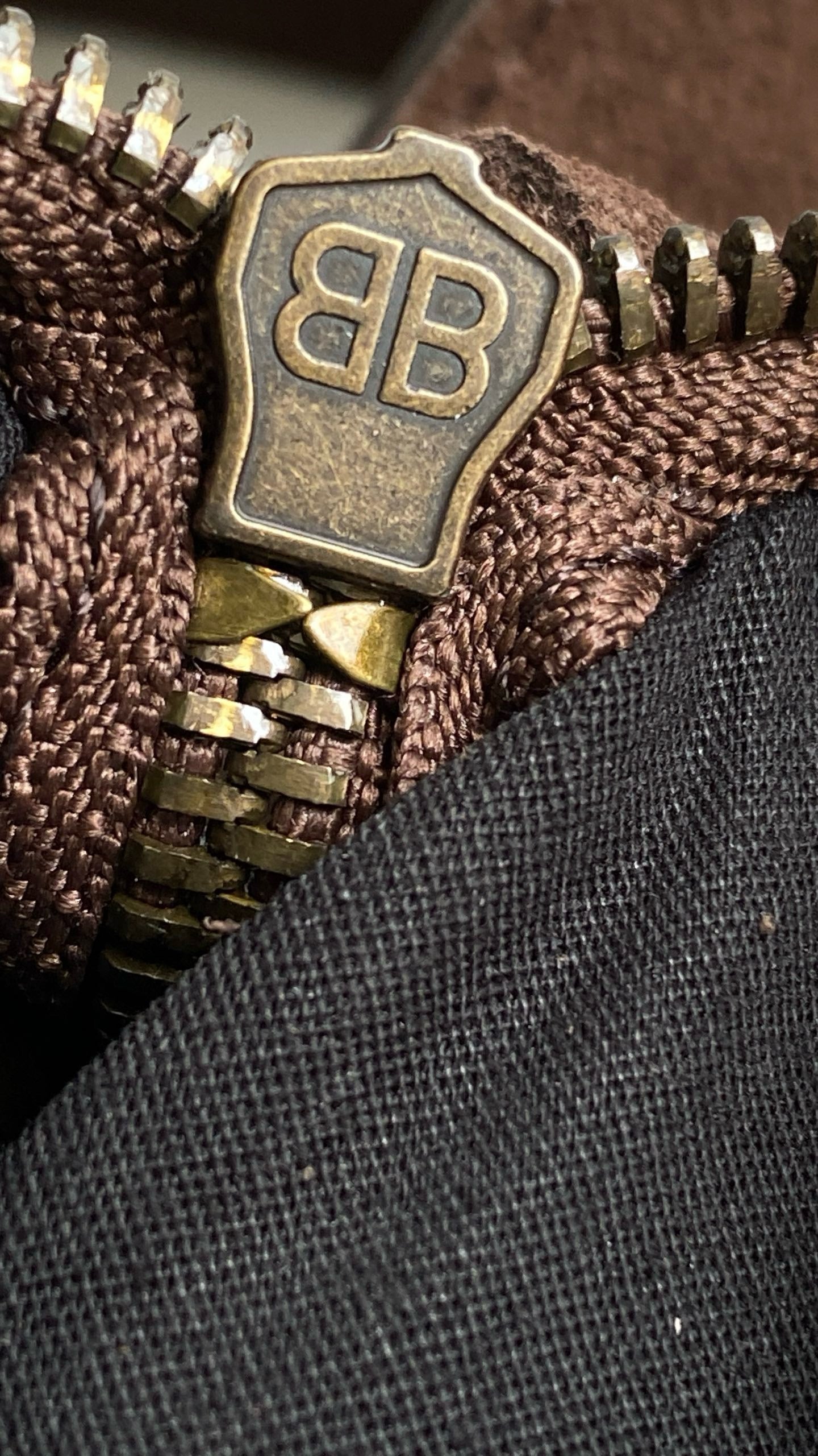 발렌시아가 여성 르 시티 백 미디움 스웨이드 카프스킨