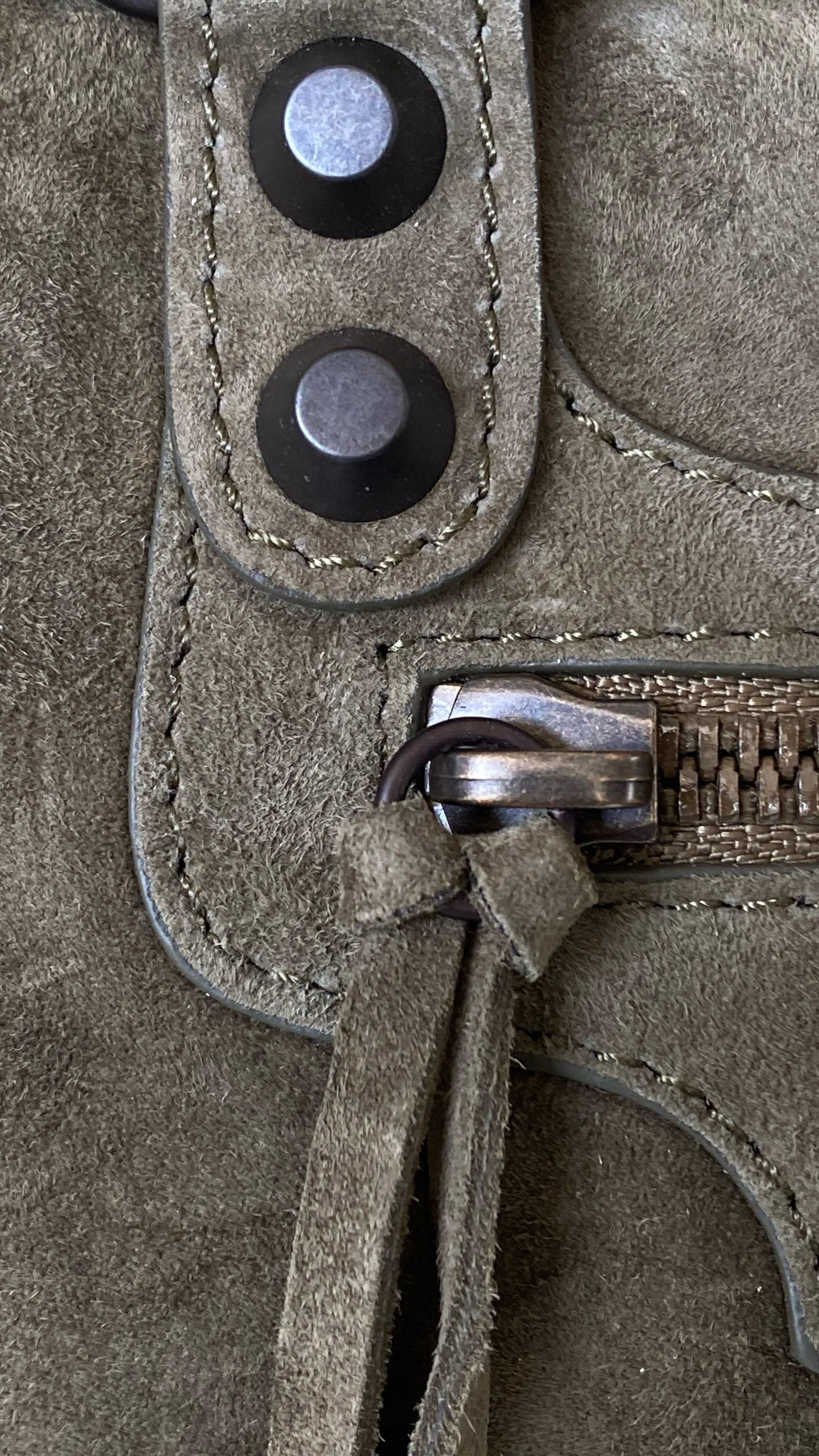 발렌시아가 여성 르 시티 백 스몰 스웨이드 카프스킨