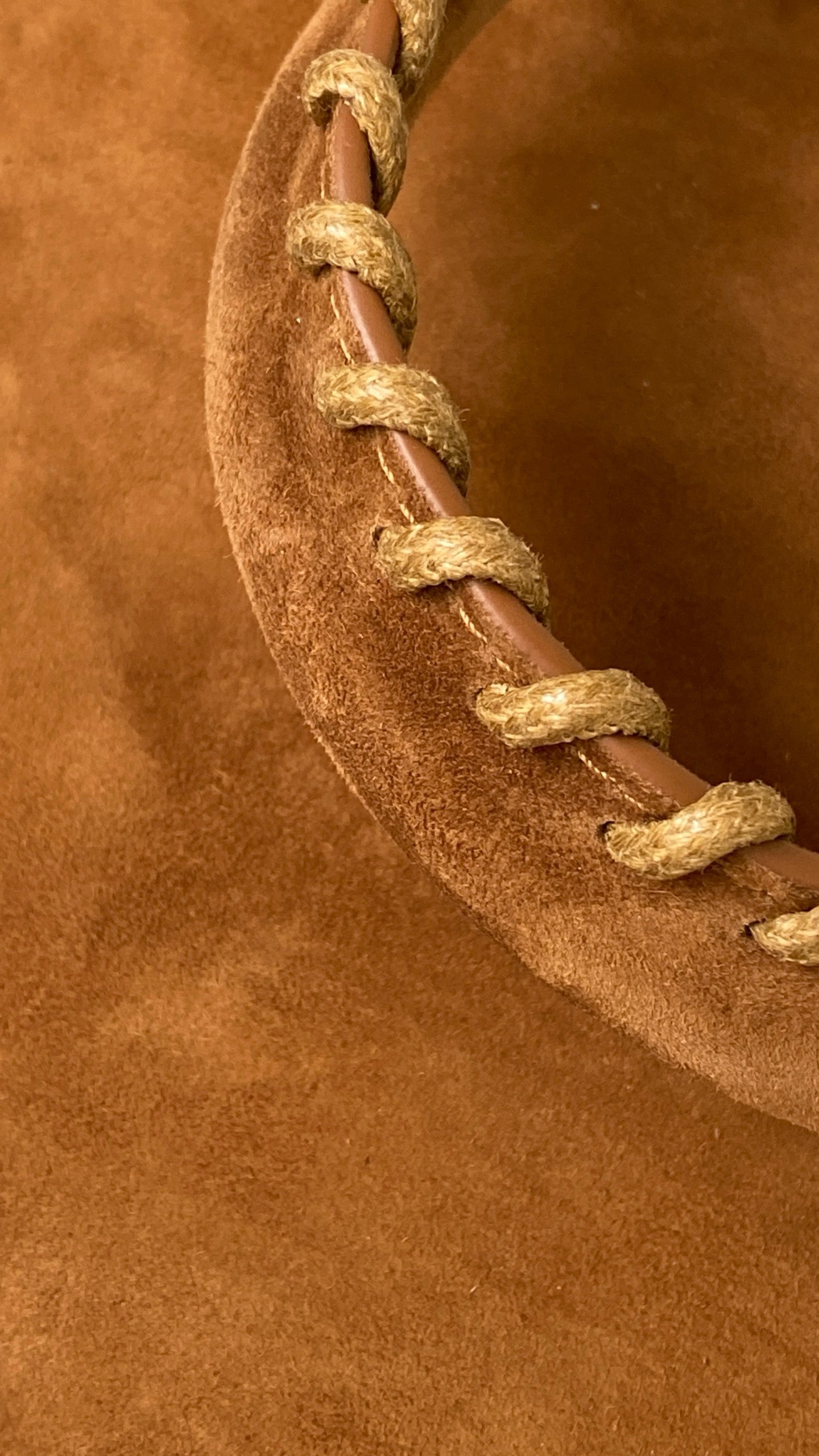 발렌시아가 여성 르 시티 백 스몰 스웨이드 카프스킨