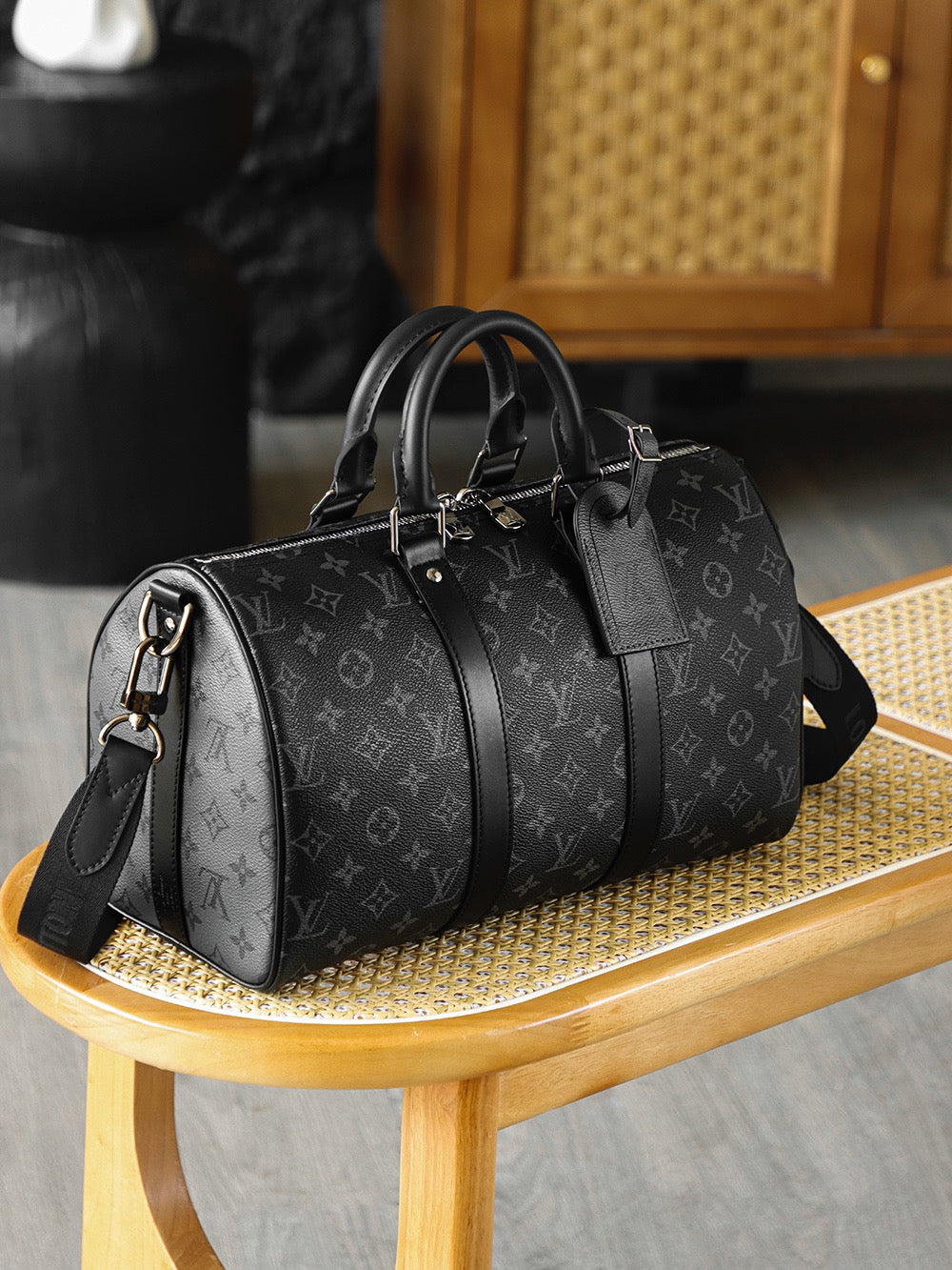 루이비통 키폴 반둘리에 이클립스 모노그램 35