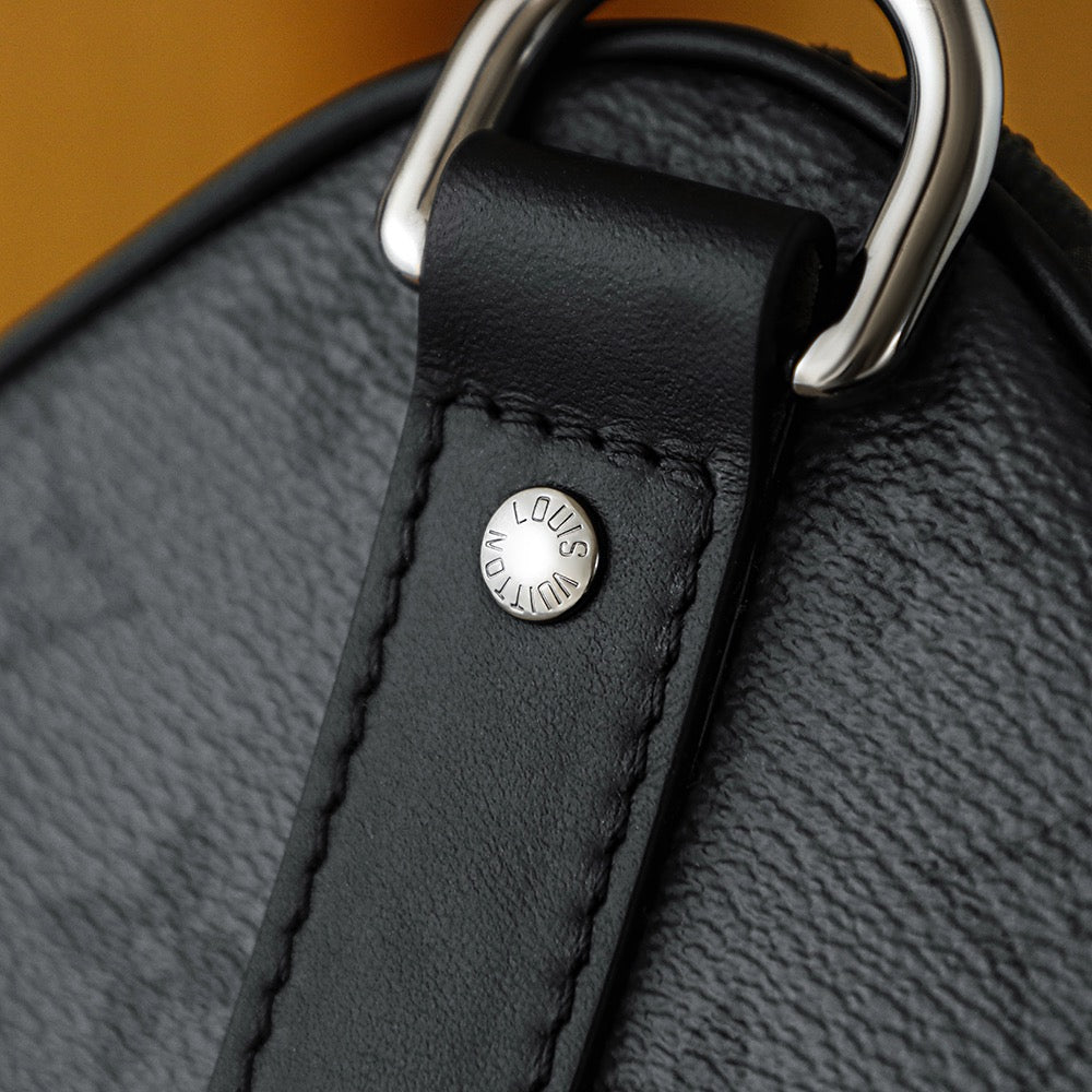 루이비통 키폴 반둘리에 이클립스 모노그램 35