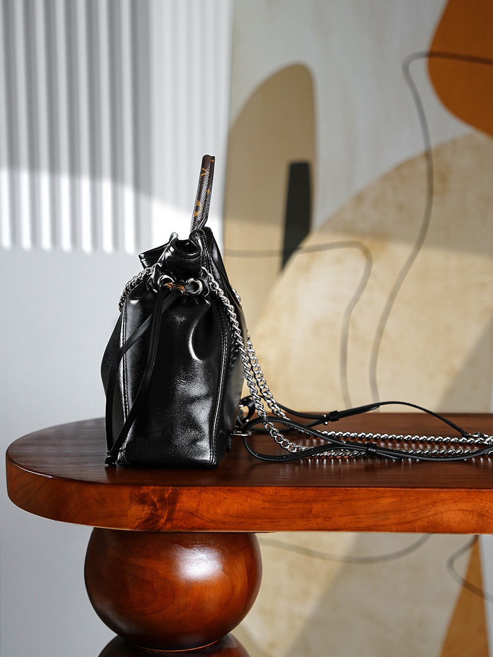 루이비통 오프 듀티 (Off Duty) 백팩 바이브