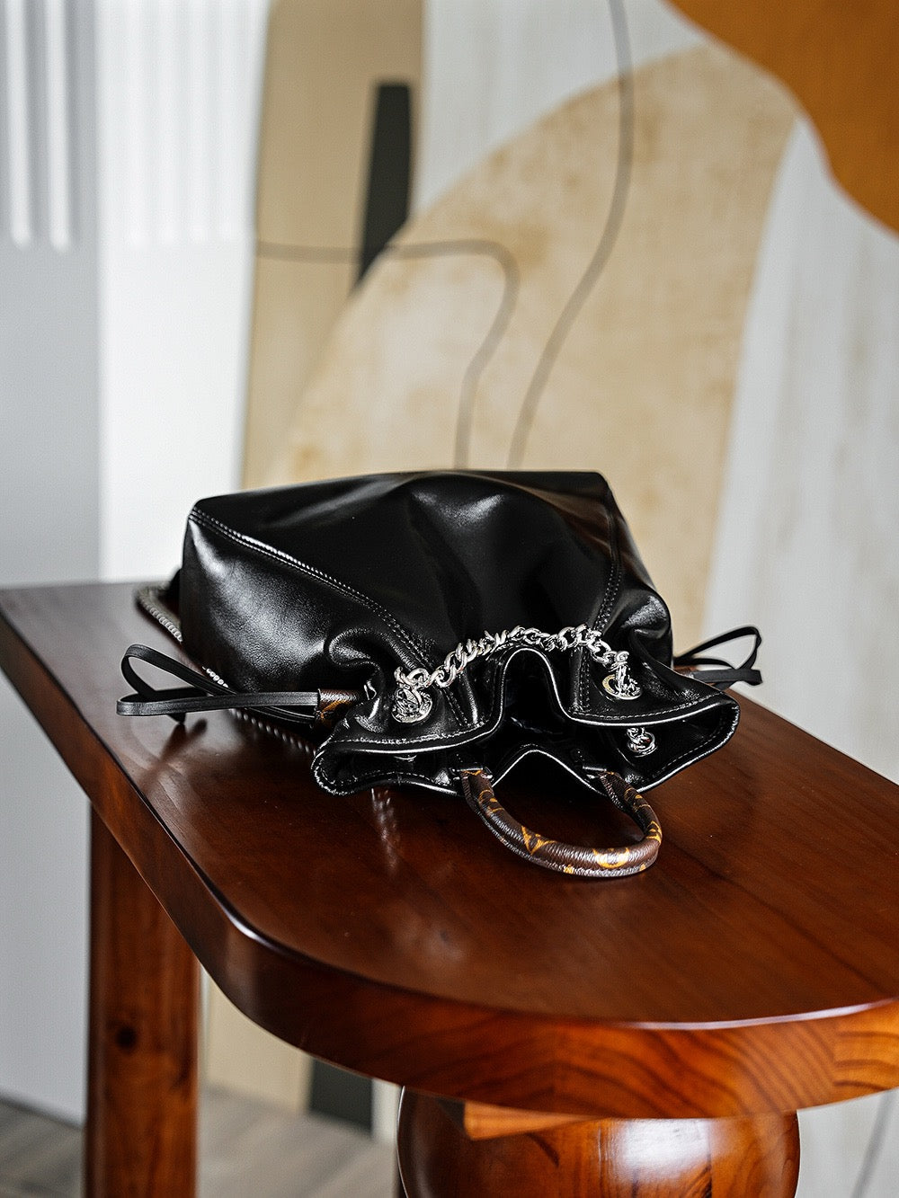 루이비통 오프 듀티 (Off Duty) 백팩 바이브