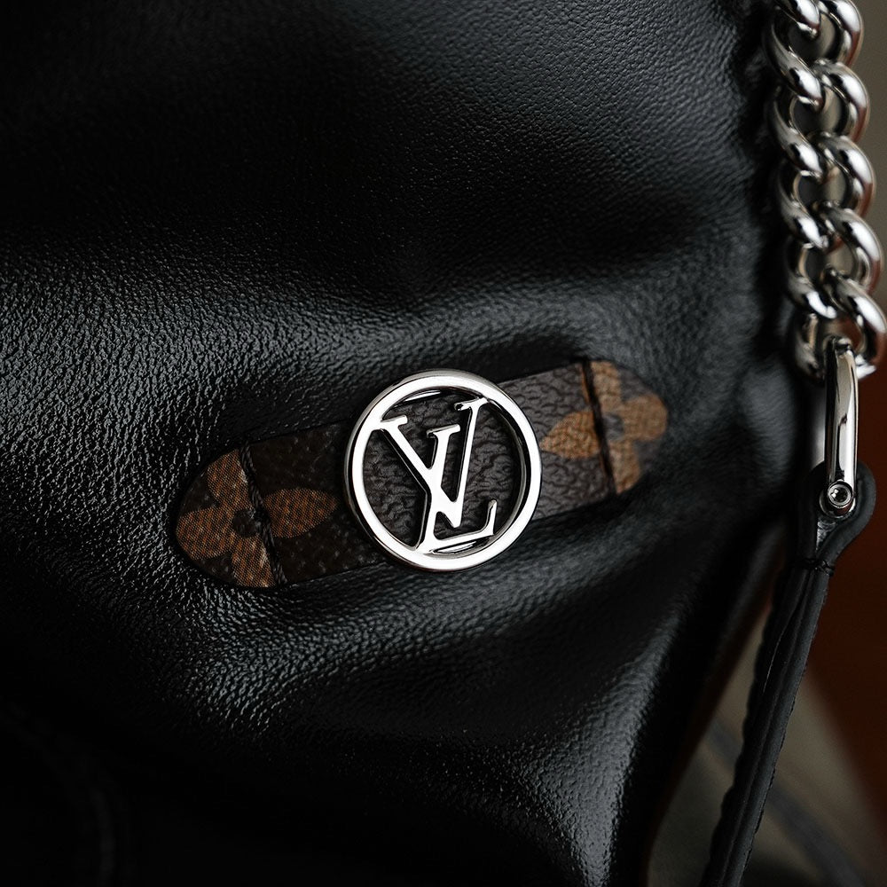 루이비통 오프 듀티 (Off Duty) 백팩 바이브 MM