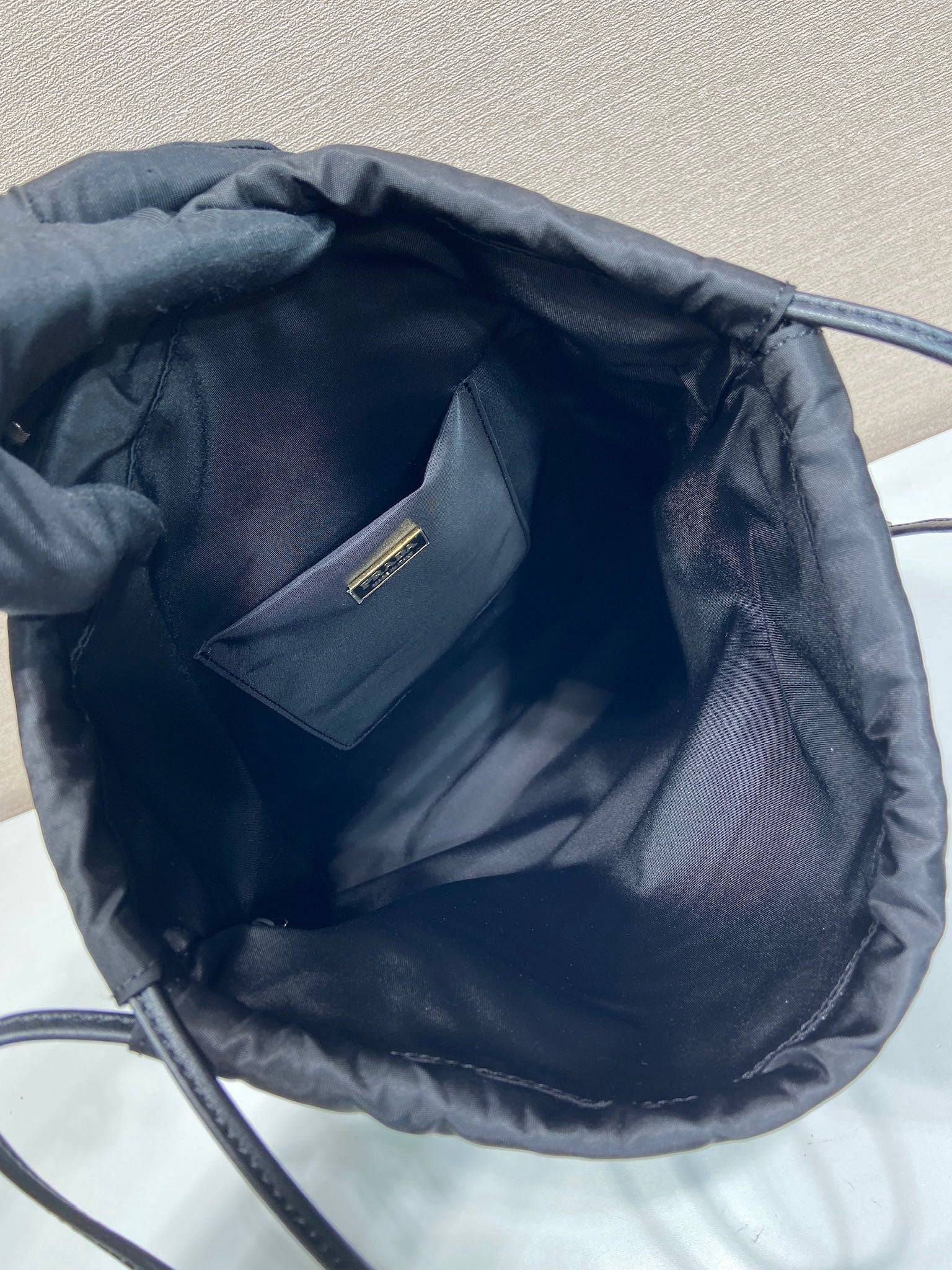 프라다 리나일론 파우치