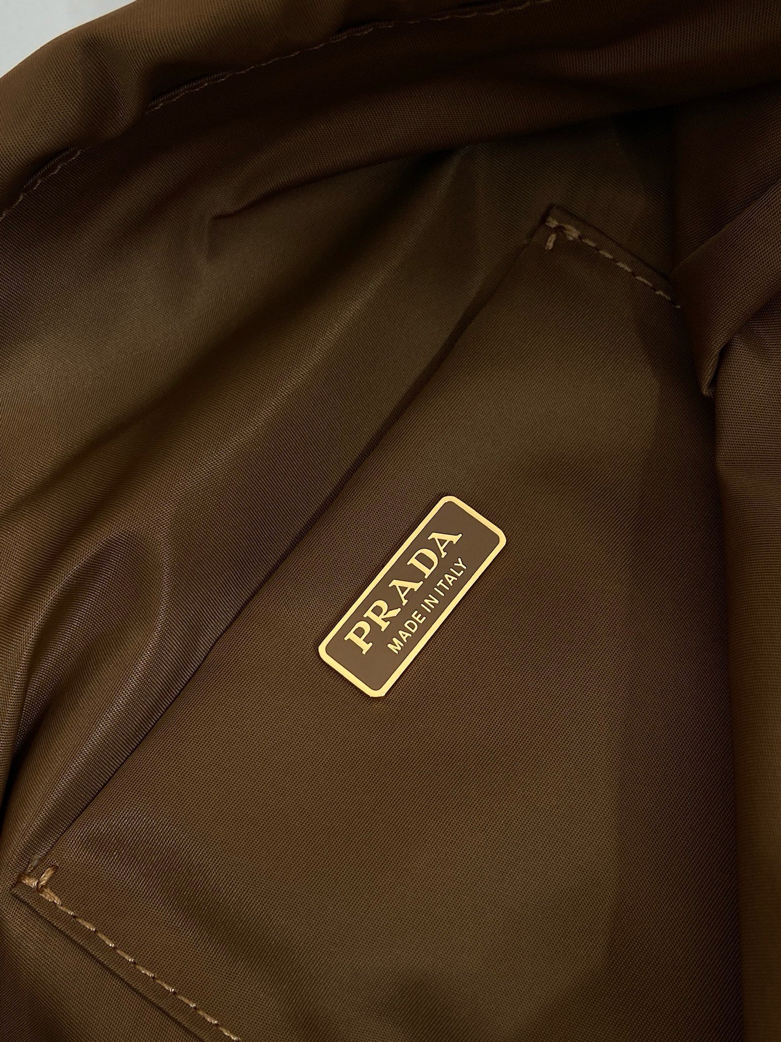 프라다 리나일론 파우치