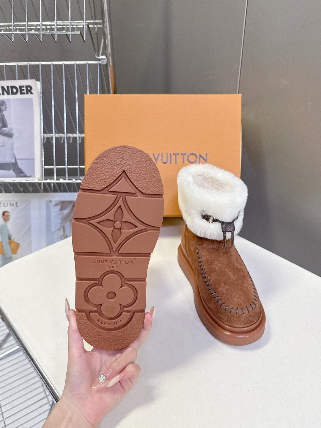 루이비통 코르티나 앵클 부츠