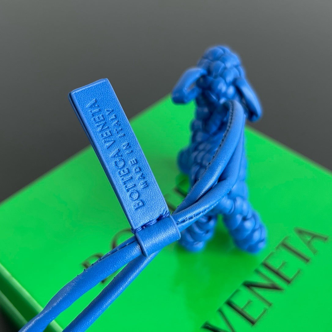 보테가 베네타 도그 백참