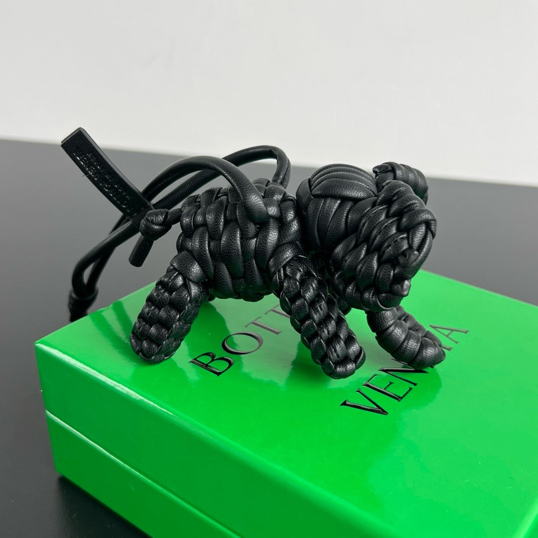 보테가 베네타 엘리펀트 백참