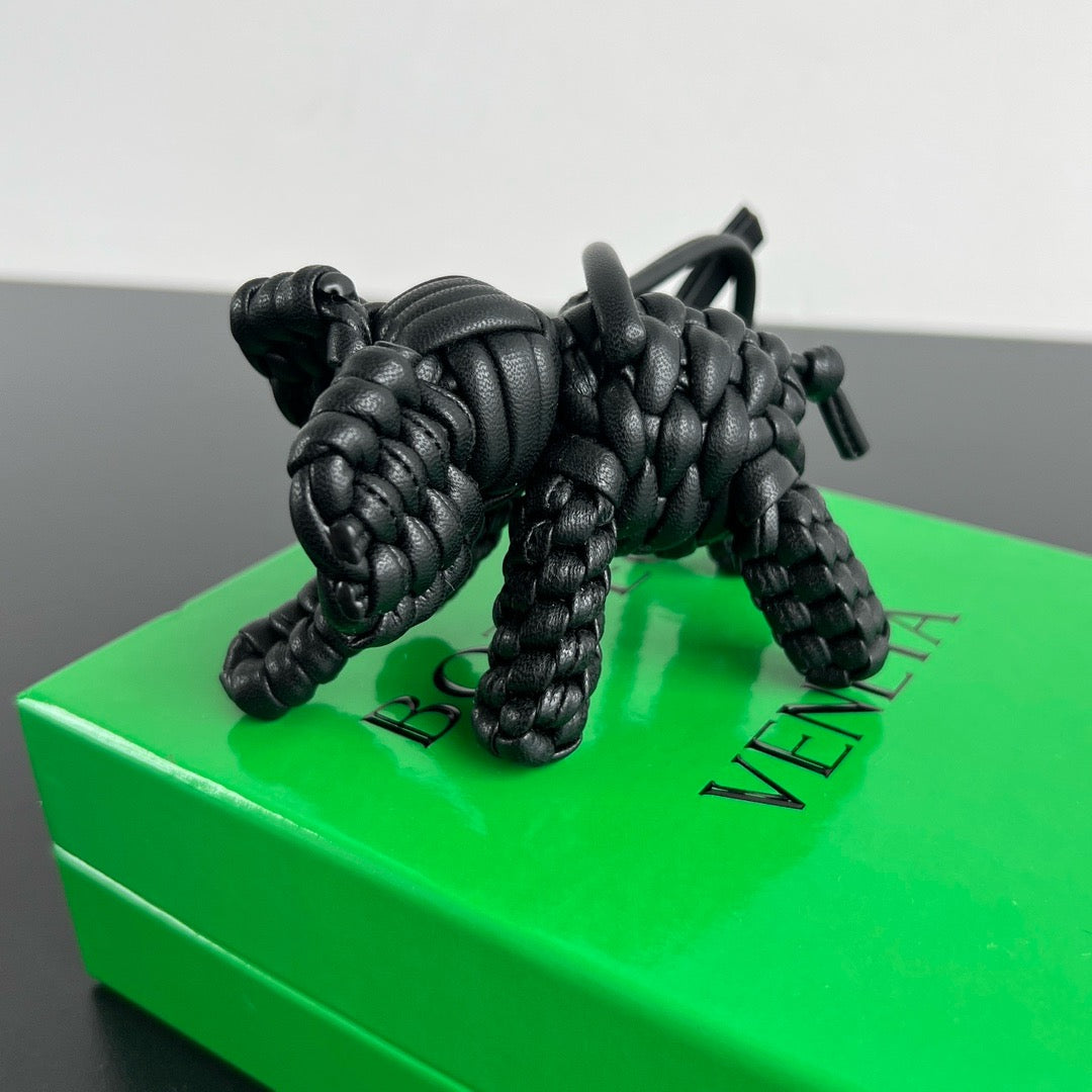 보테가 베네타 엘리펀트 백참