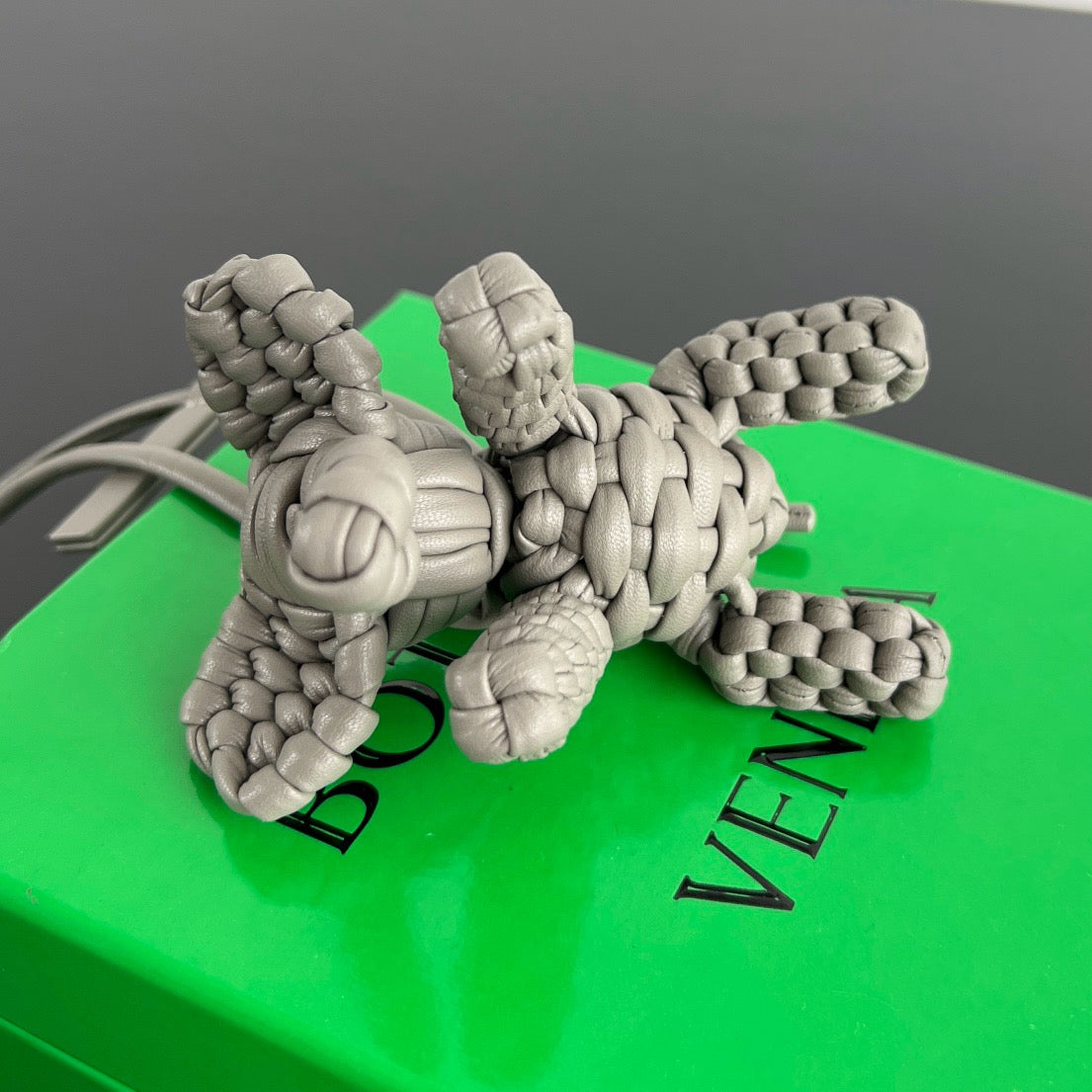 보테가 베네타 엘리펀트 백참