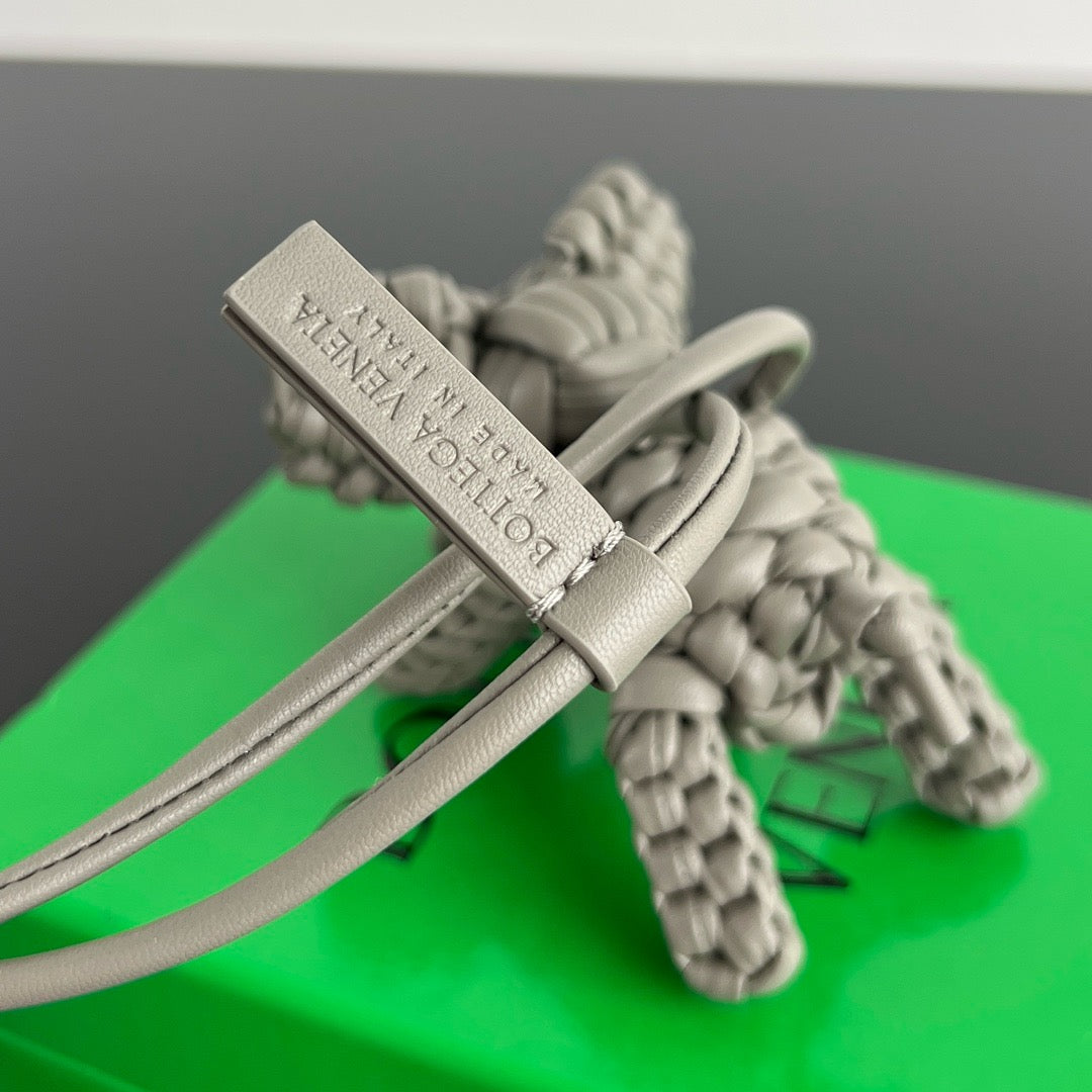 보테가 베네타 엘리펀트 백참