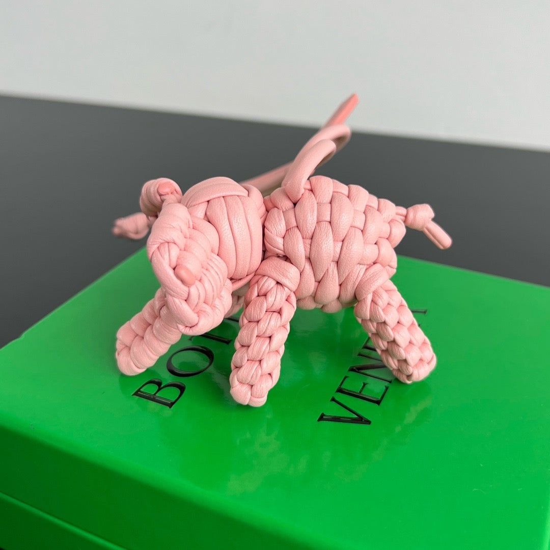 보테가 베네타 엘리펀트 백참