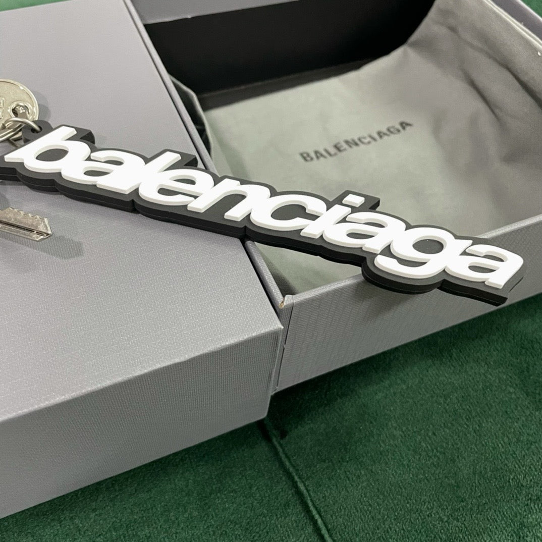 발렌시아가 키링