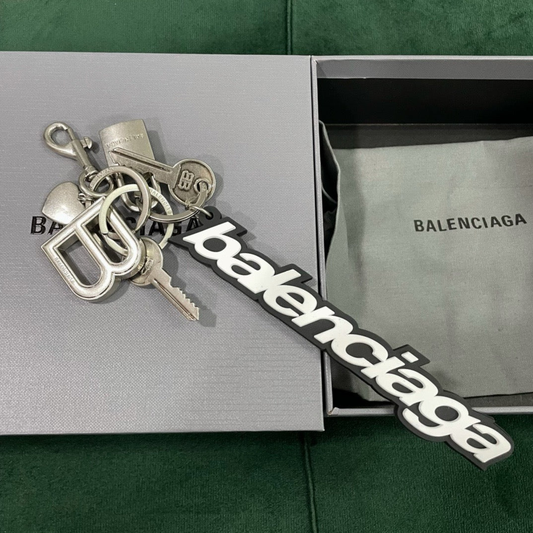 발렌시아가 키링