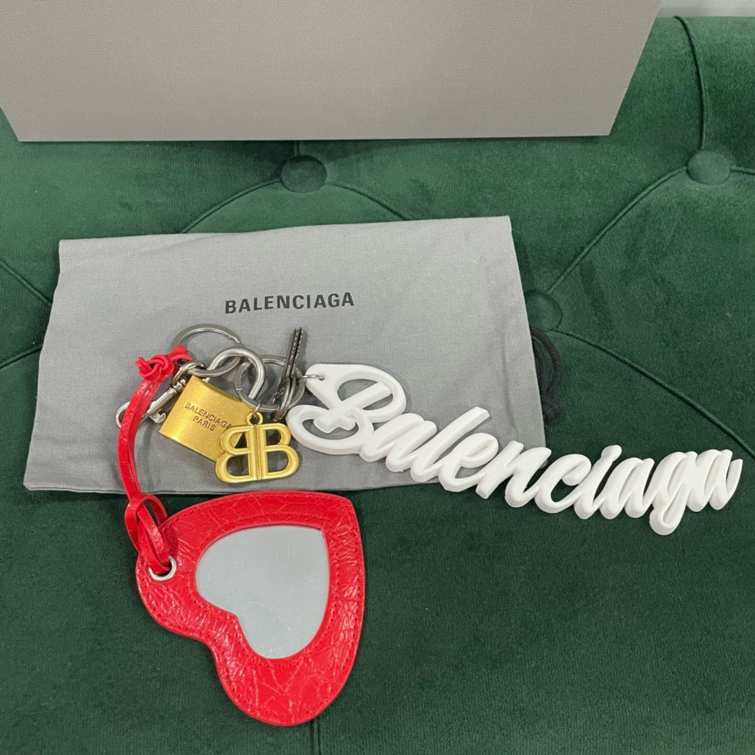 발렌시아가 키링