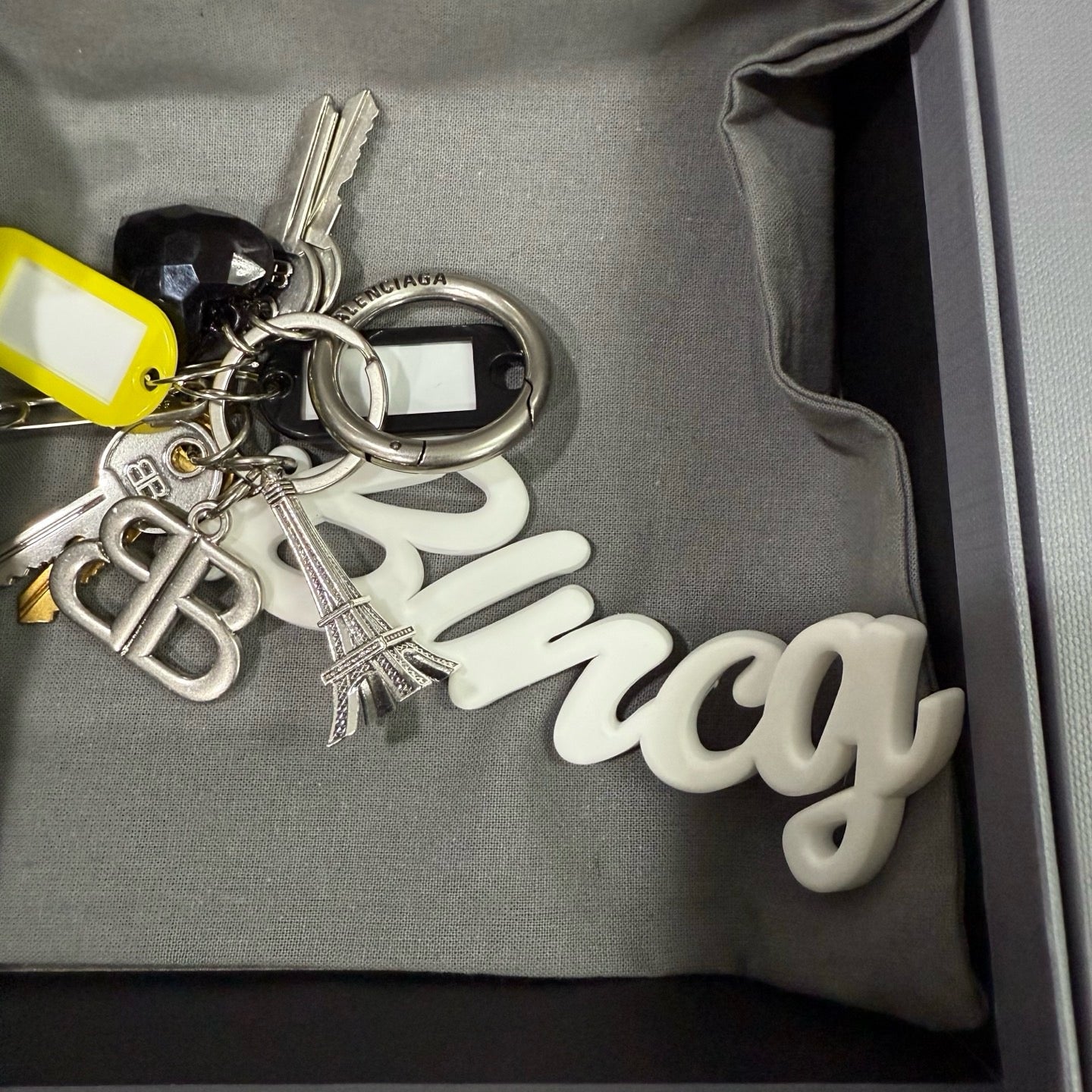 발렌시아가 키링