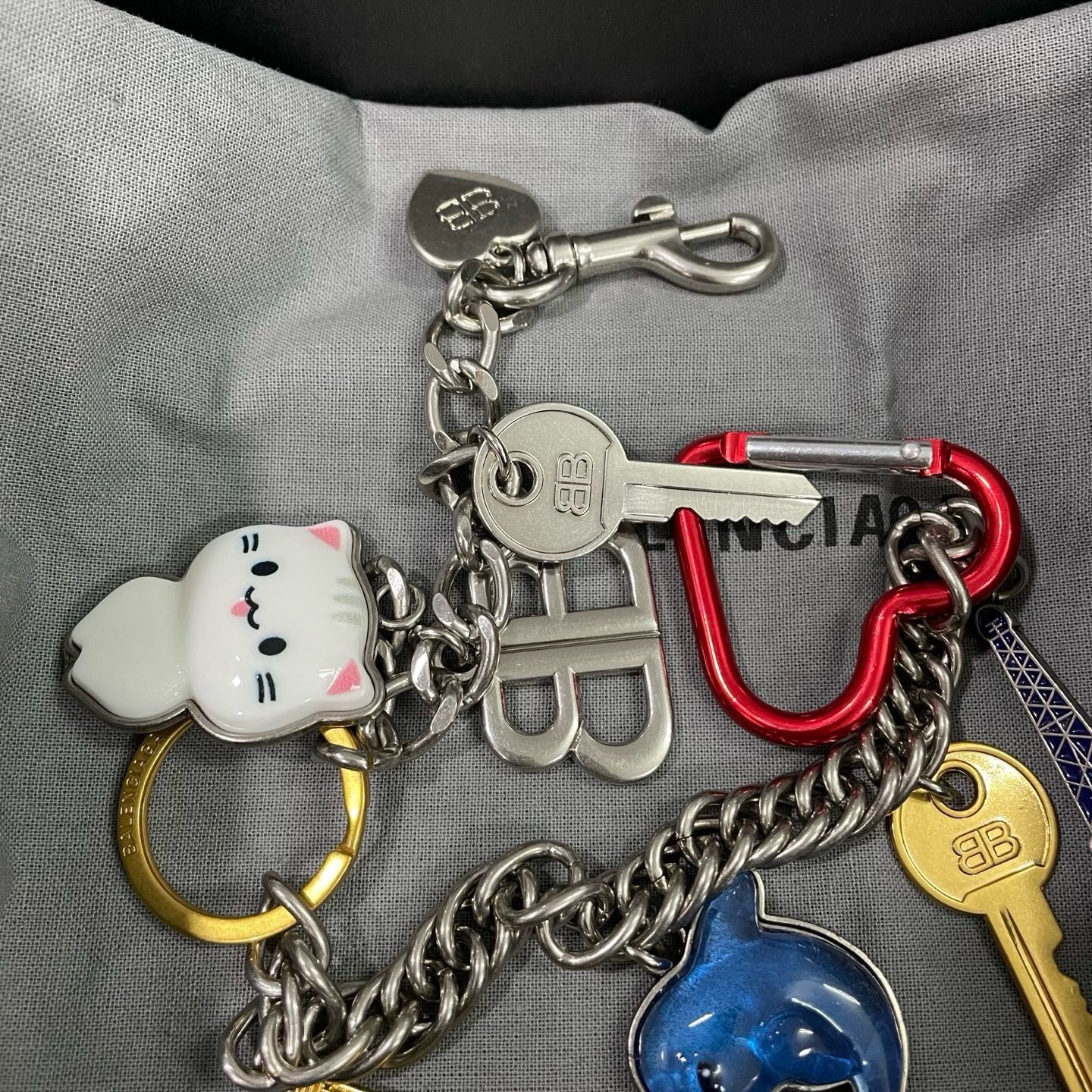 발렌시아가 키링