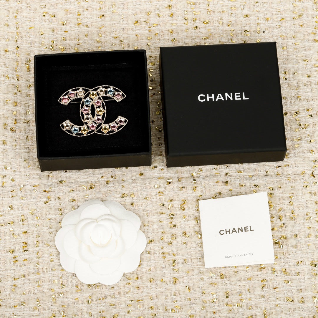 샤넬 브로치