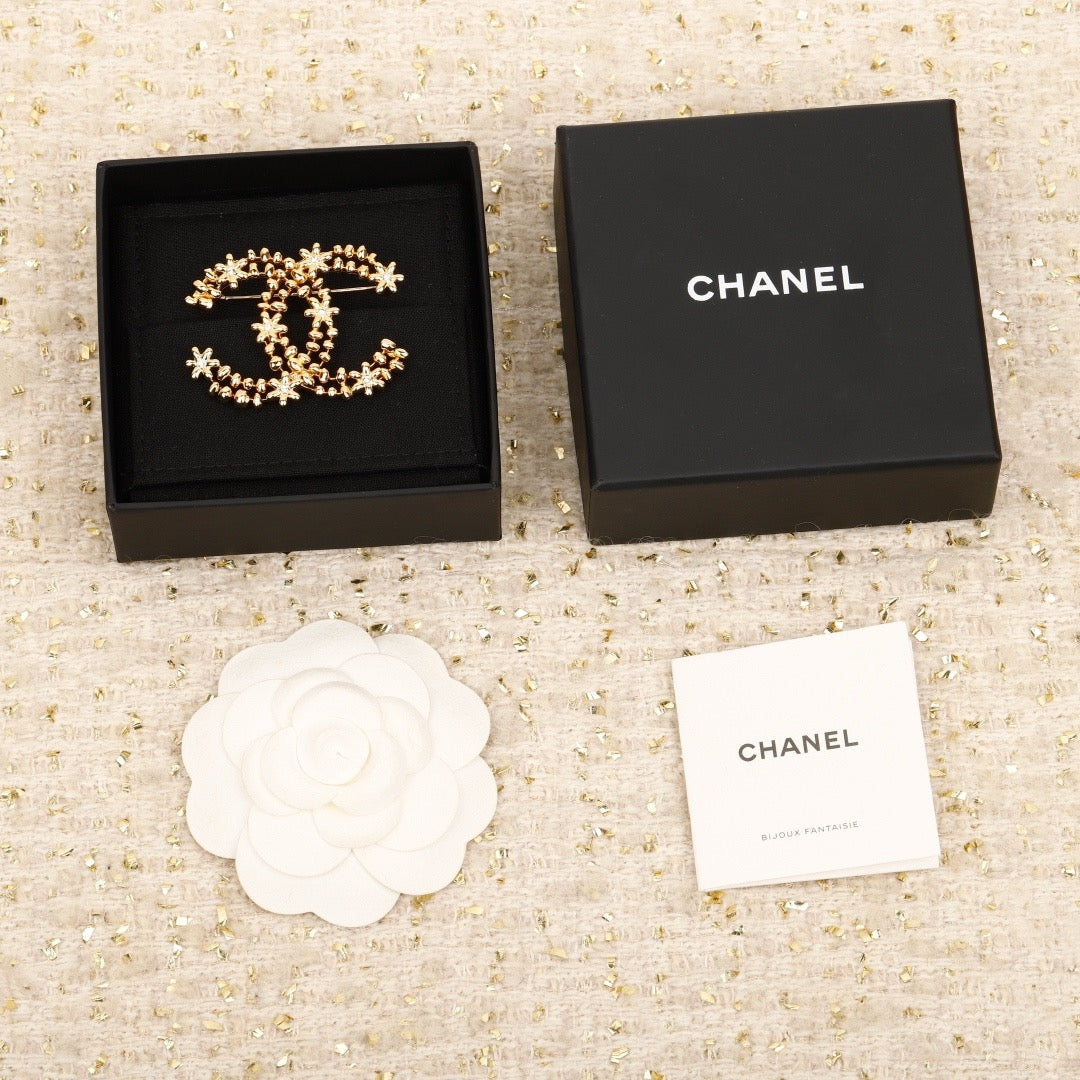 샤넬 브로치