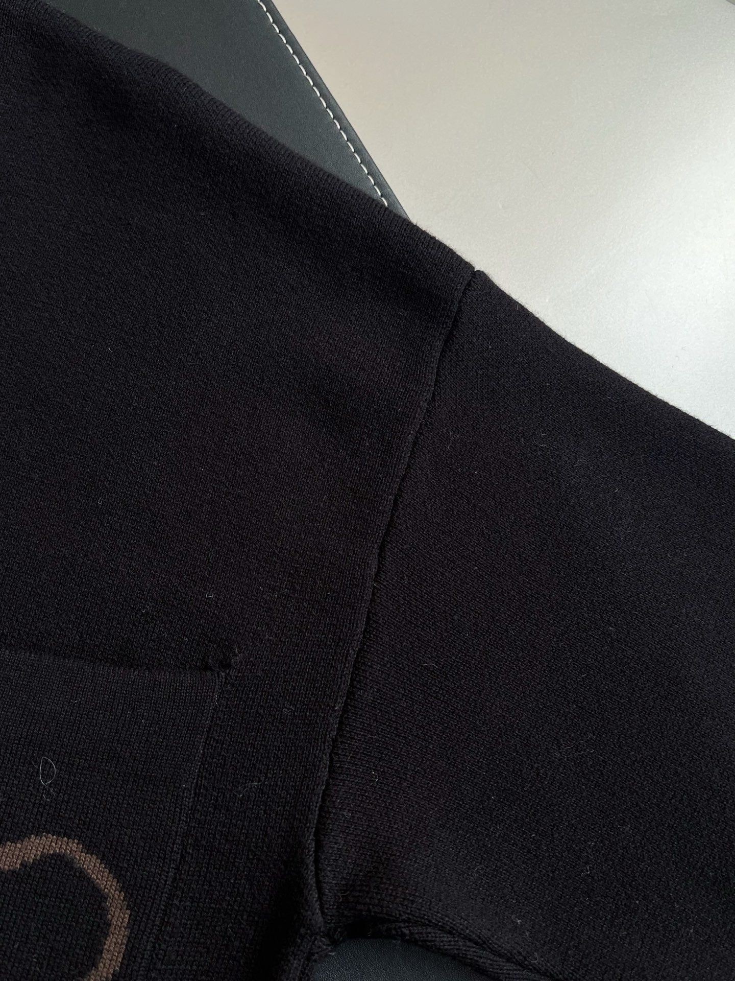 로에베 아나그램 니트 후드