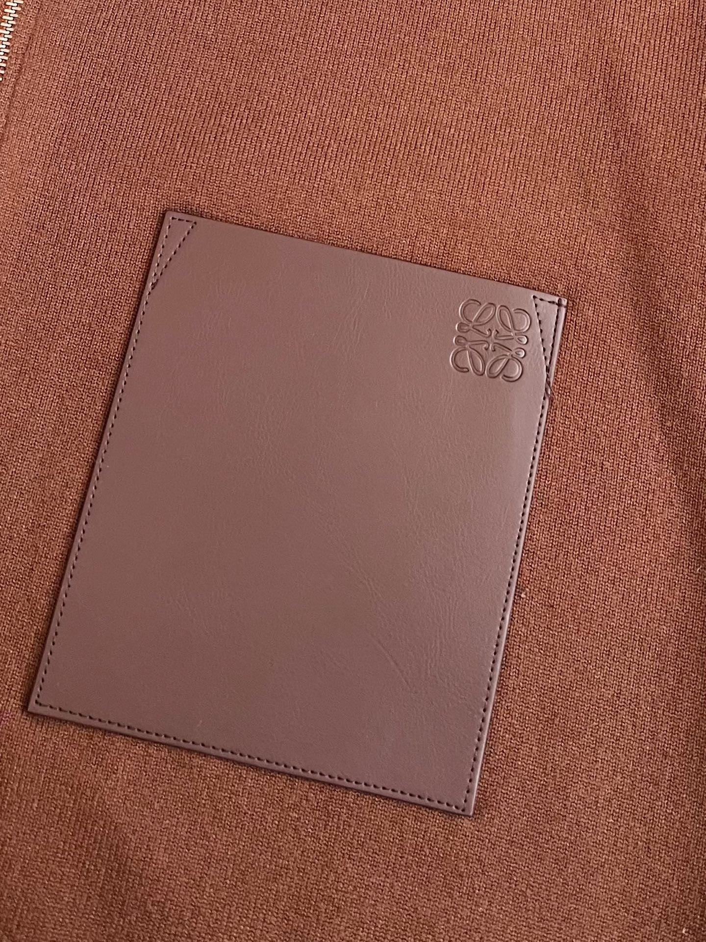 로에베 울 집업 후디