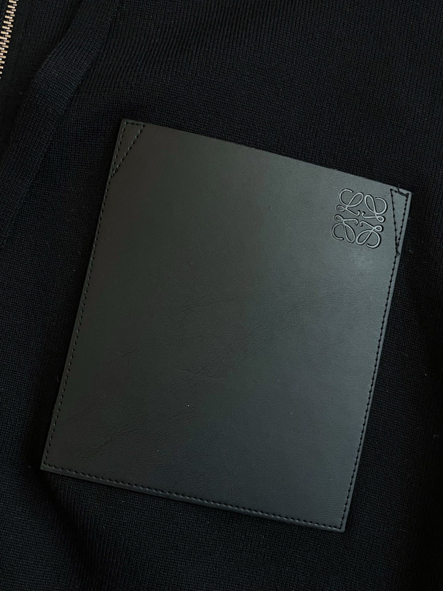 로에베 울 집업 후디