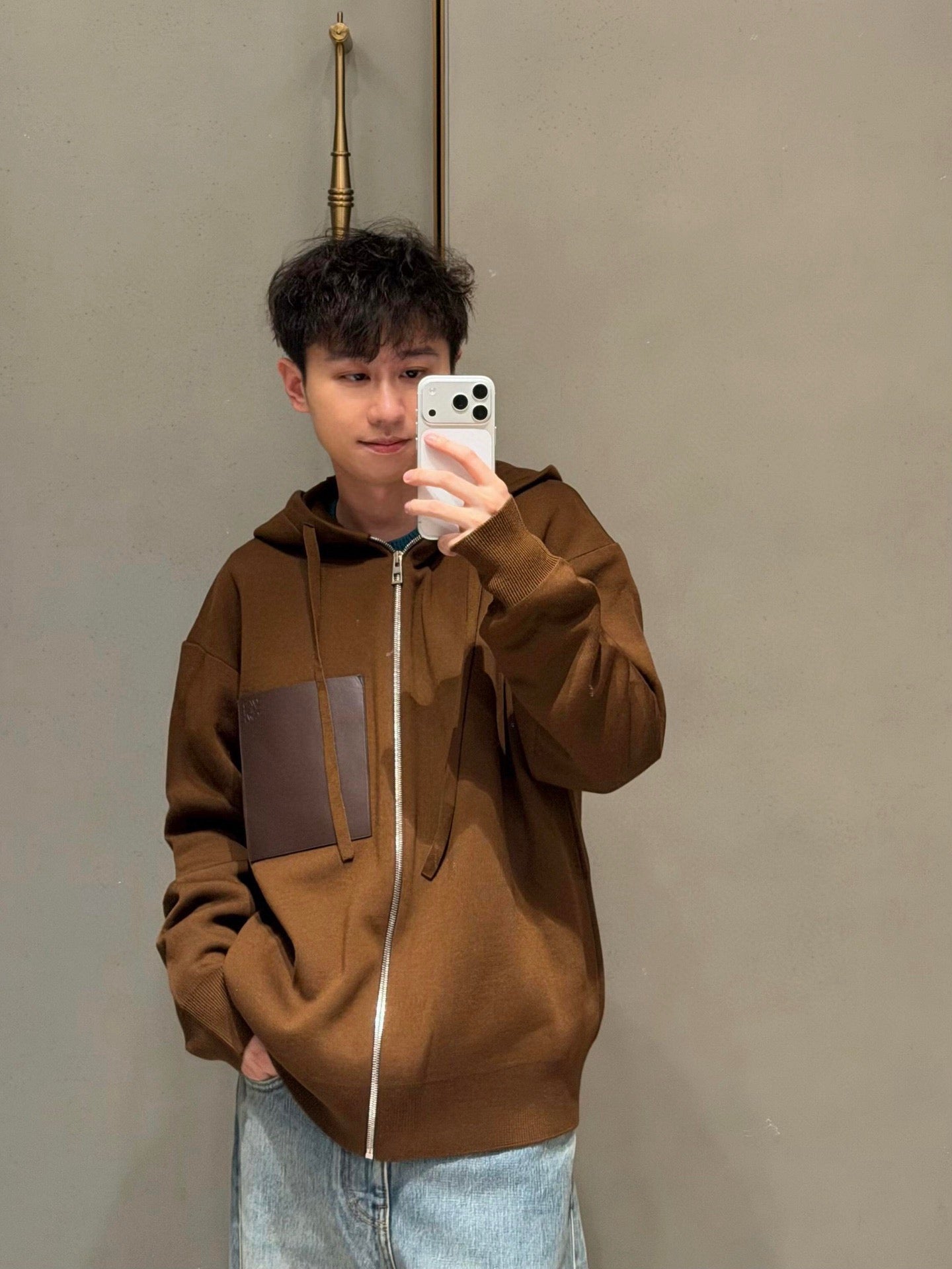 로에베 울 집업 후디