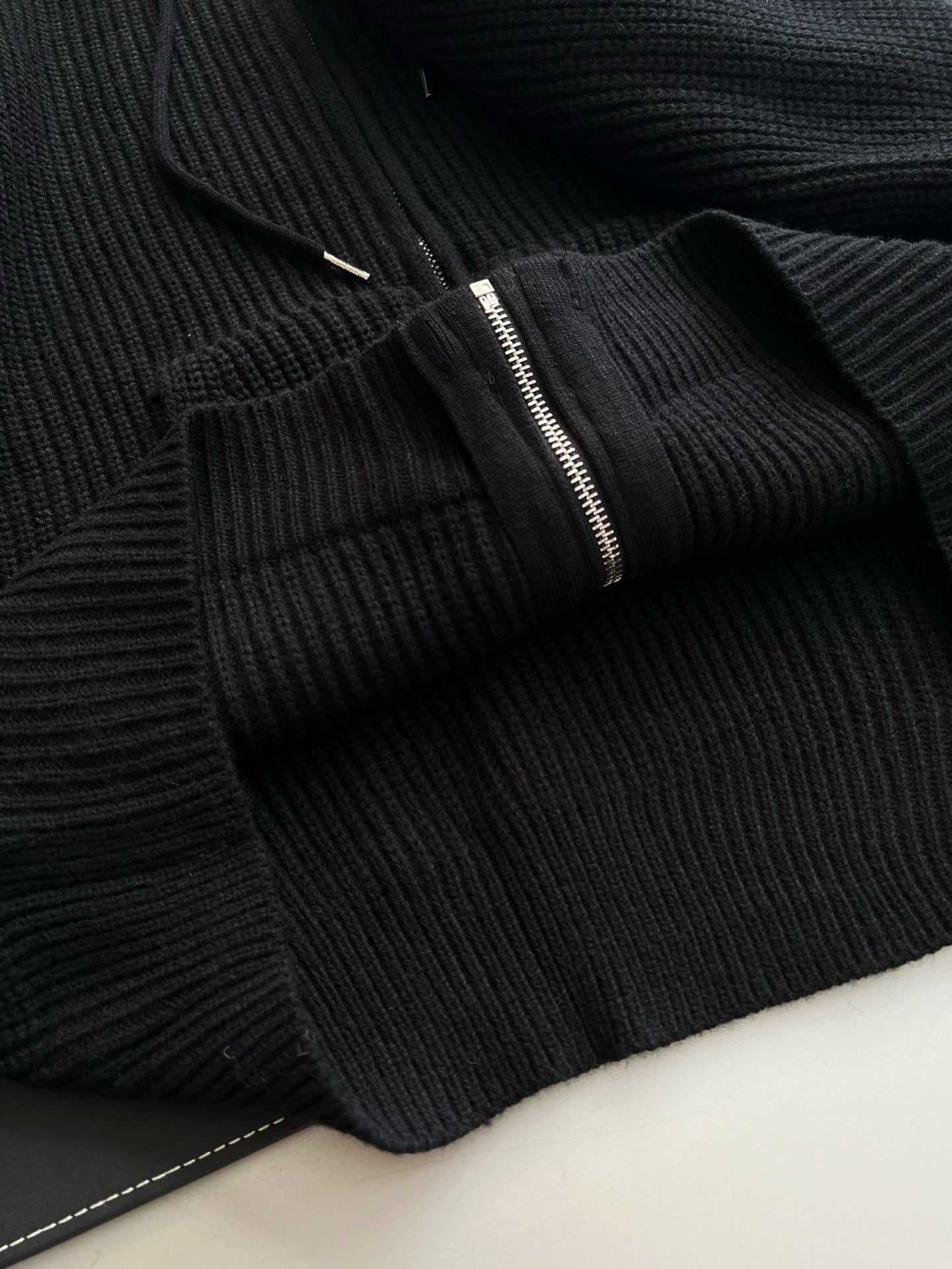 셀린느 울 후드 가디건